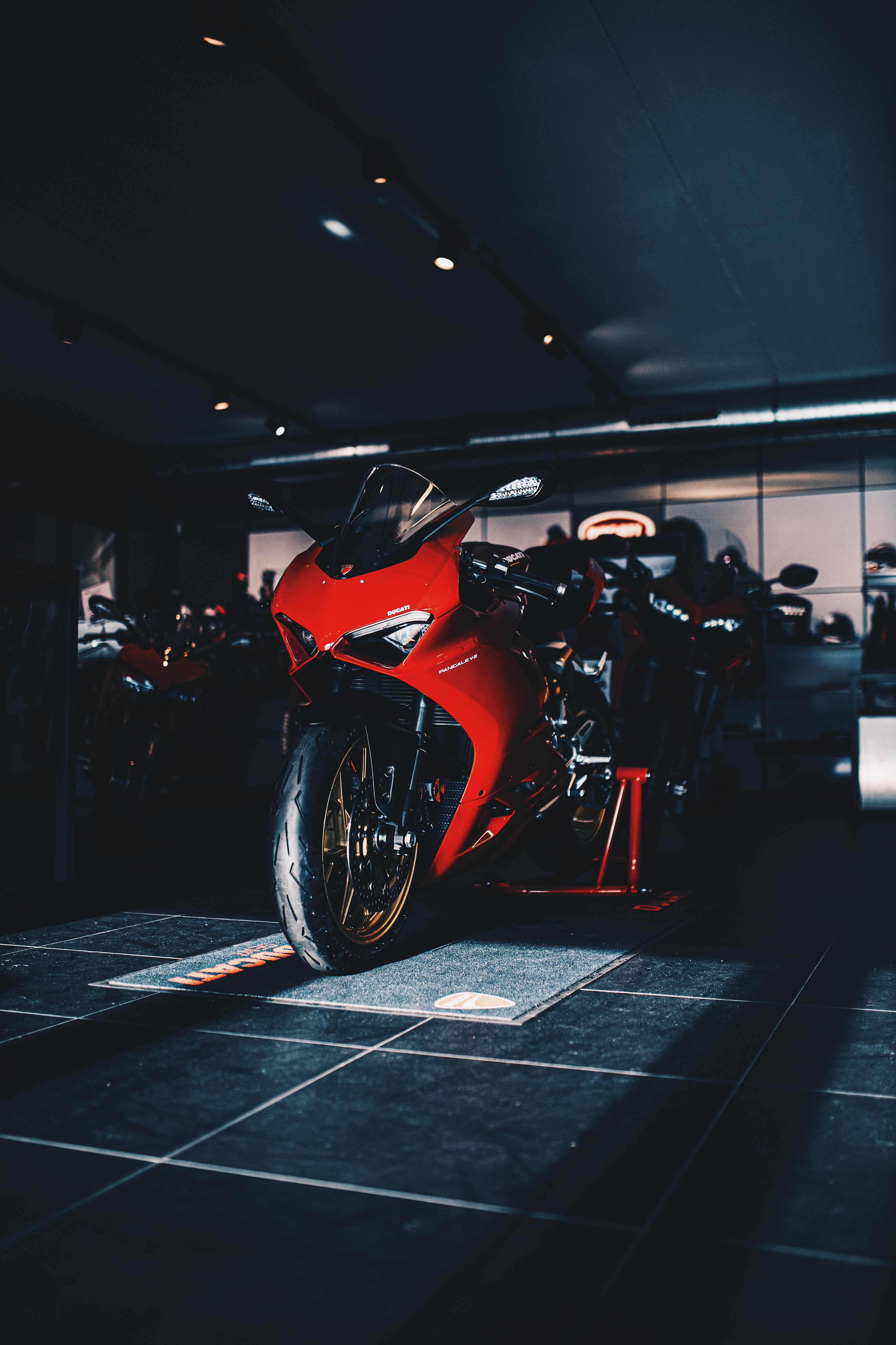 8k Ducati Images