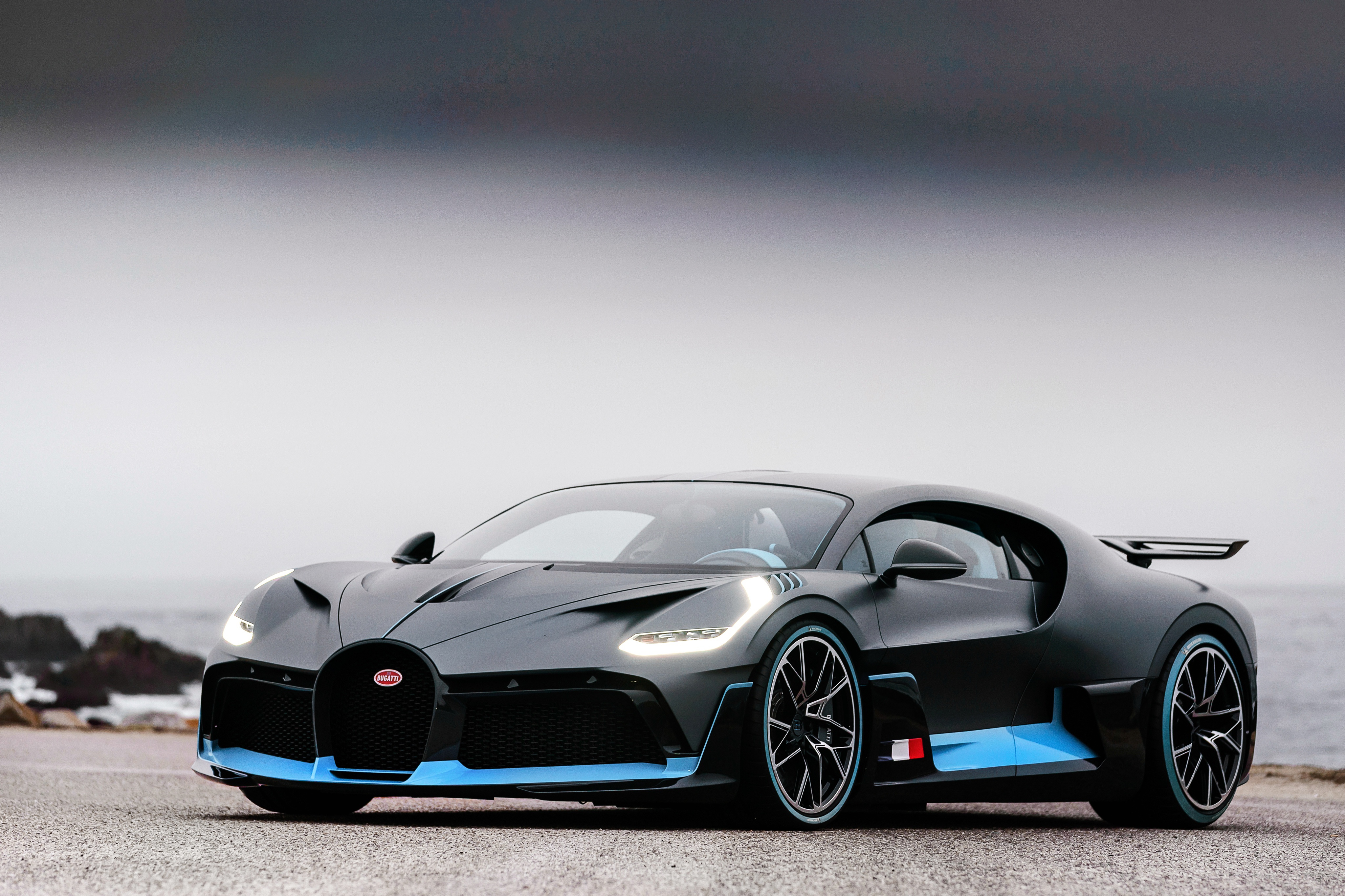 Die besten Bugatti Divo-Hintergründe für den Telefonbildschirm