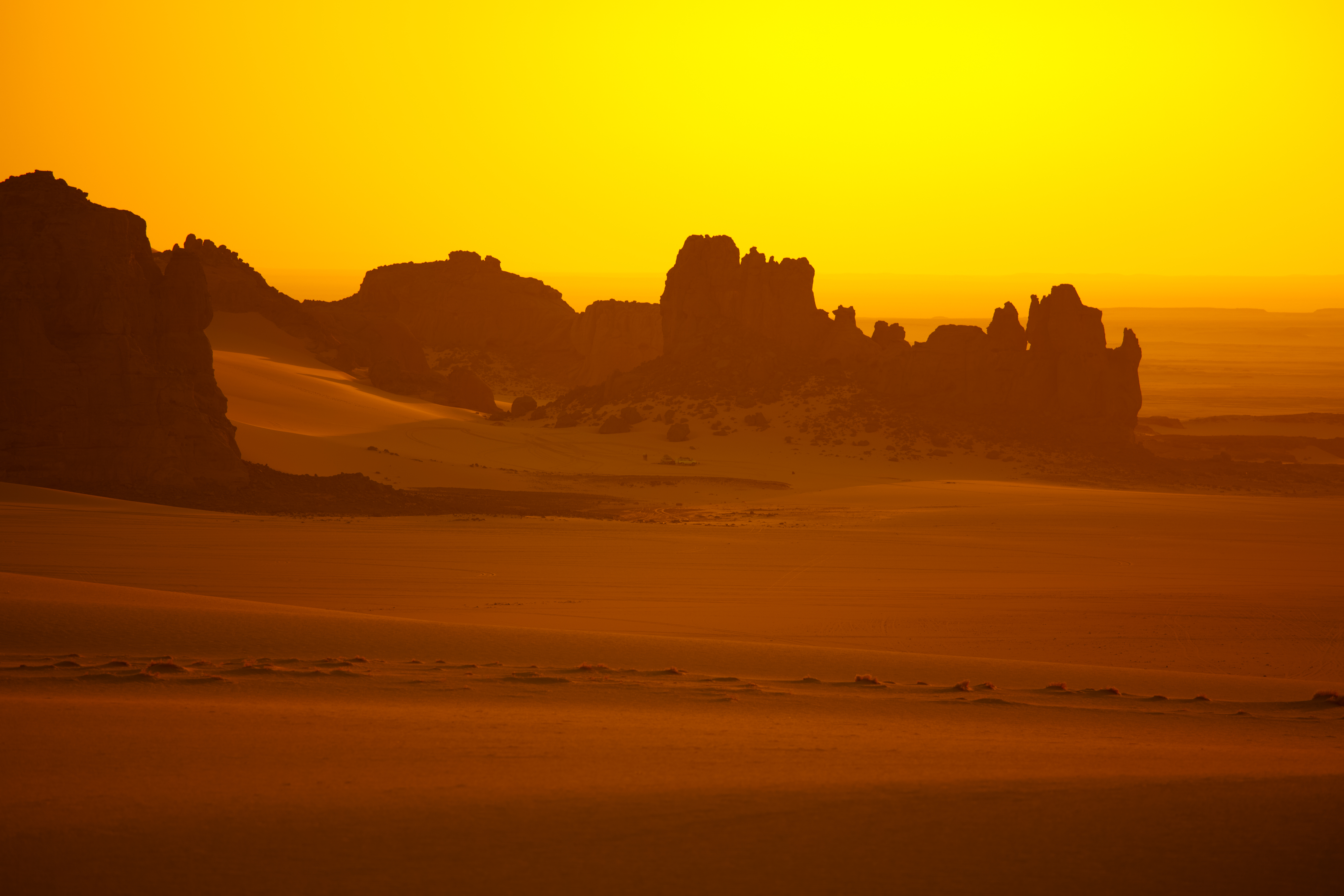 Free download wallpaper Sand, Desert, Sunrise, Earth, Sahara, Africa, Algeria, Orange (Color), Tassili N'ajjer on your PC desktop
