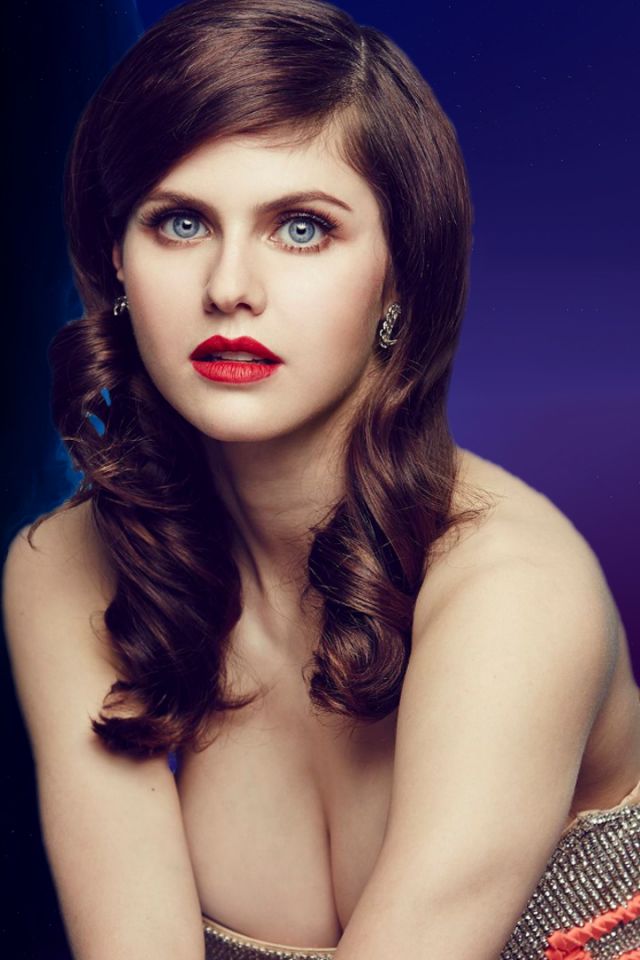 Download mobile wallpaper Celebrity, Alexandra Daddario for free.