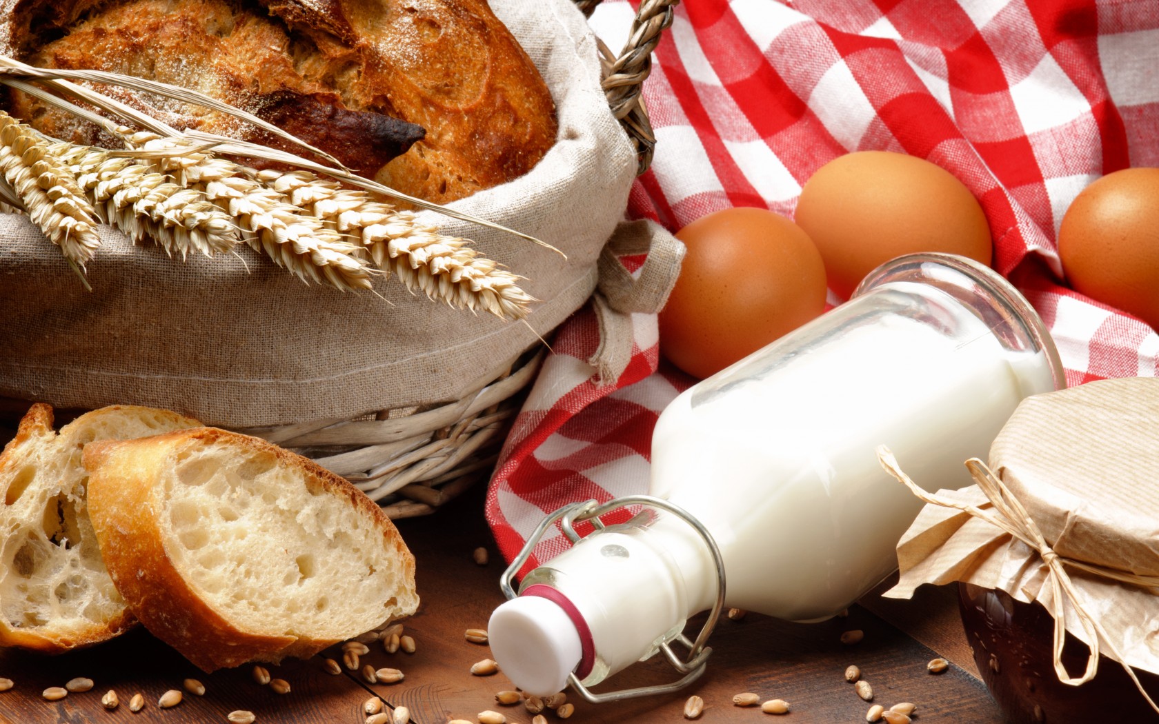 Скачати мобільні шпалери Яйце, Хліб, Молоко, Харчування безкоштовно.