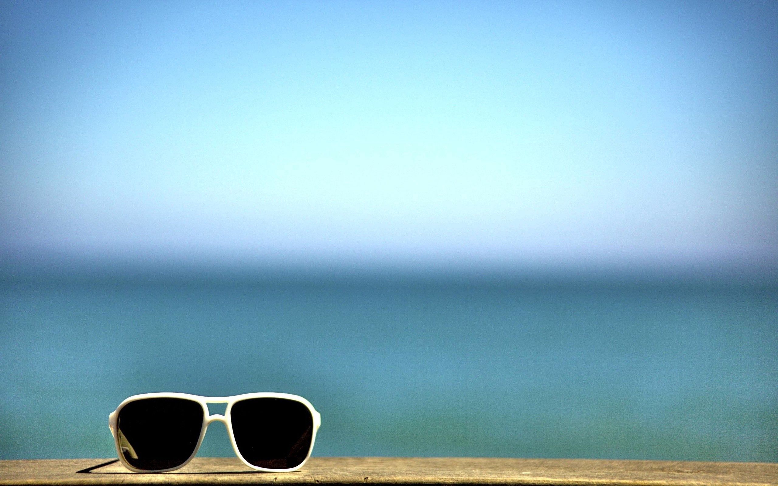 Free download wallpaper Sky, Sunglasses, Background, Minimalism on your PC desktop
