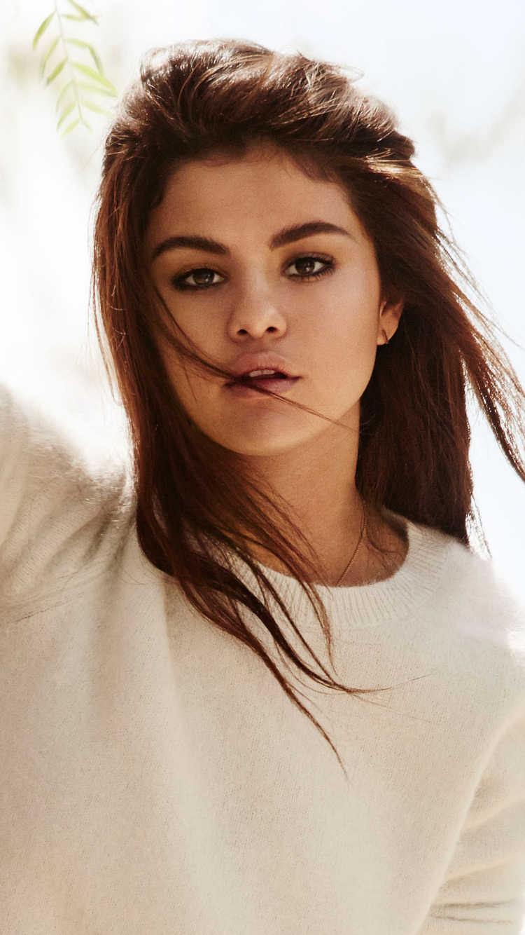 Download mobile wallpaper Music, Selena Gomez, Singer, Brunette, American, Brown Eyes, Actress, Latina for free.