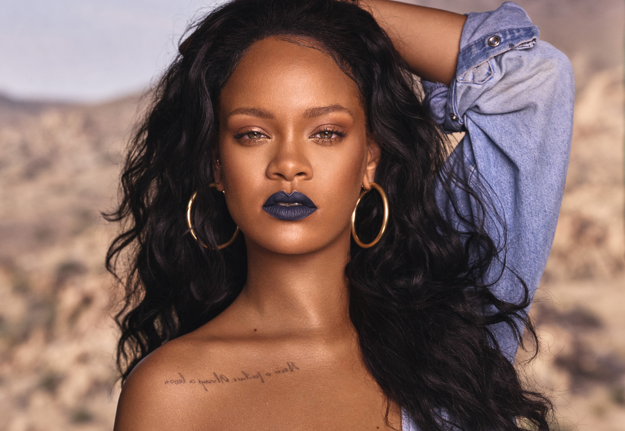 Handy-Wallpaper Musik, Rihanna, Sänger, Barbados, Schwarzes Haar, Lippenstift kostenlos herunterladen.