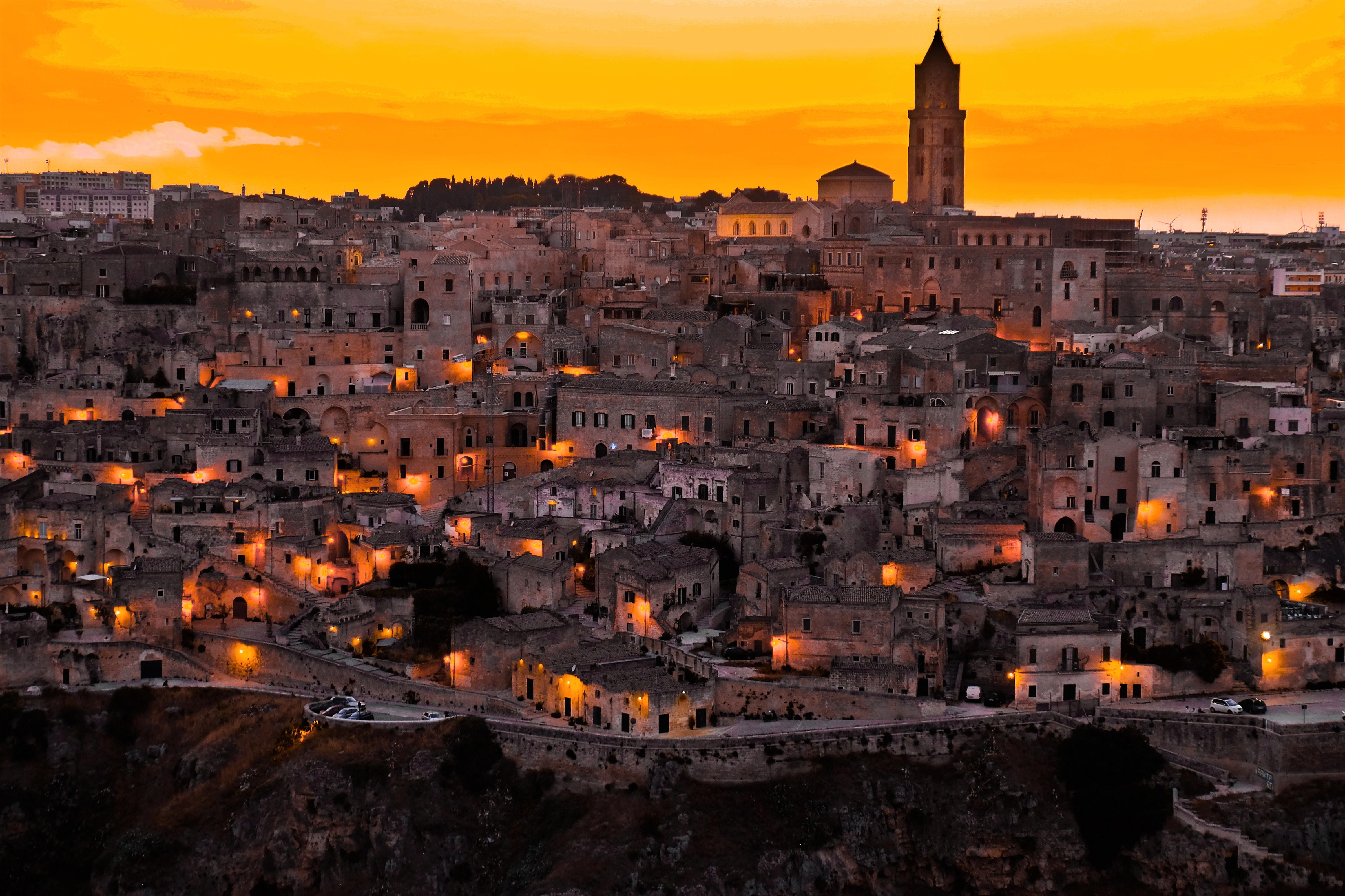 Baixe gratuitamente a imagem Cidades, Pôr Do Sol, Luz, Casa, Construção, Feito Pelo Homem, Cidade Pequena na área de trabalho do seu PC