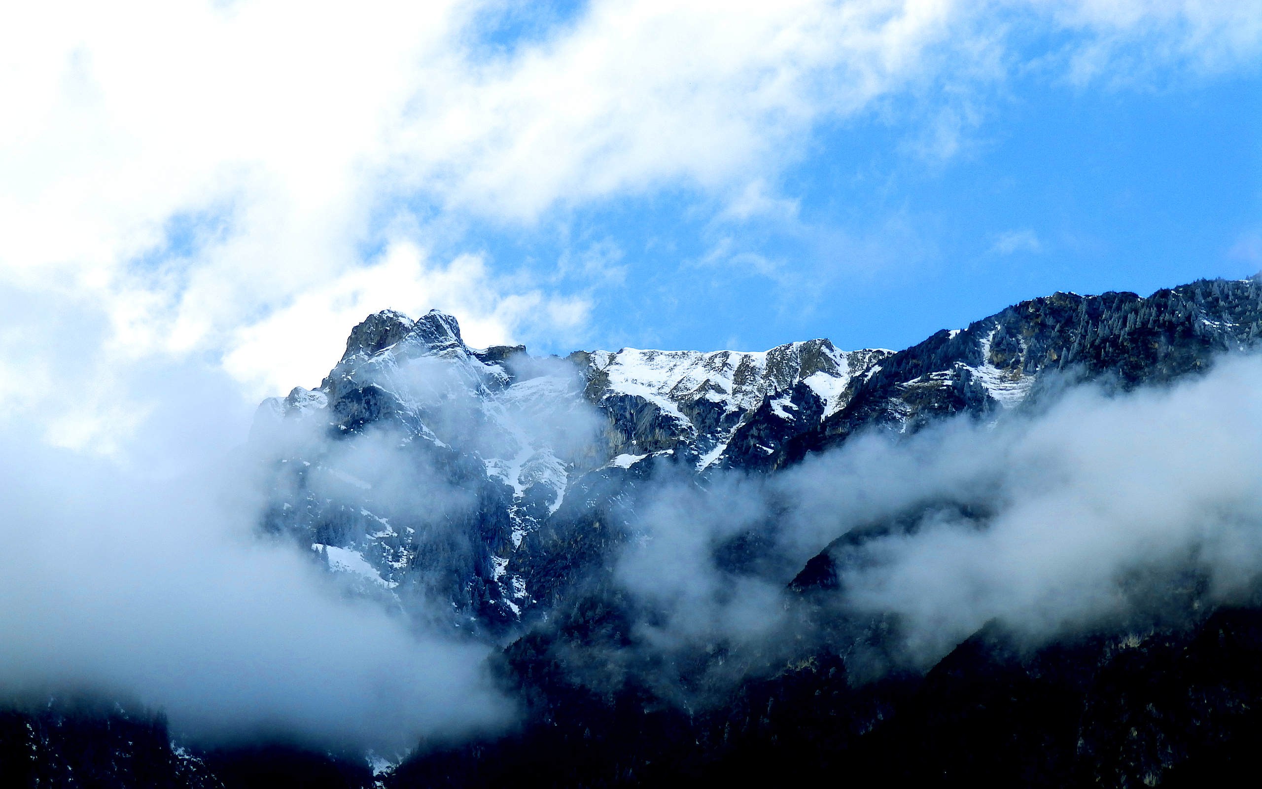 Laden Sie das Landschaft, Natur, Nebel, Gebirge, Wolke, Himmel, Berge, Erde/natur-Bild kostenlos auf Ihren PC-Desktop herunter