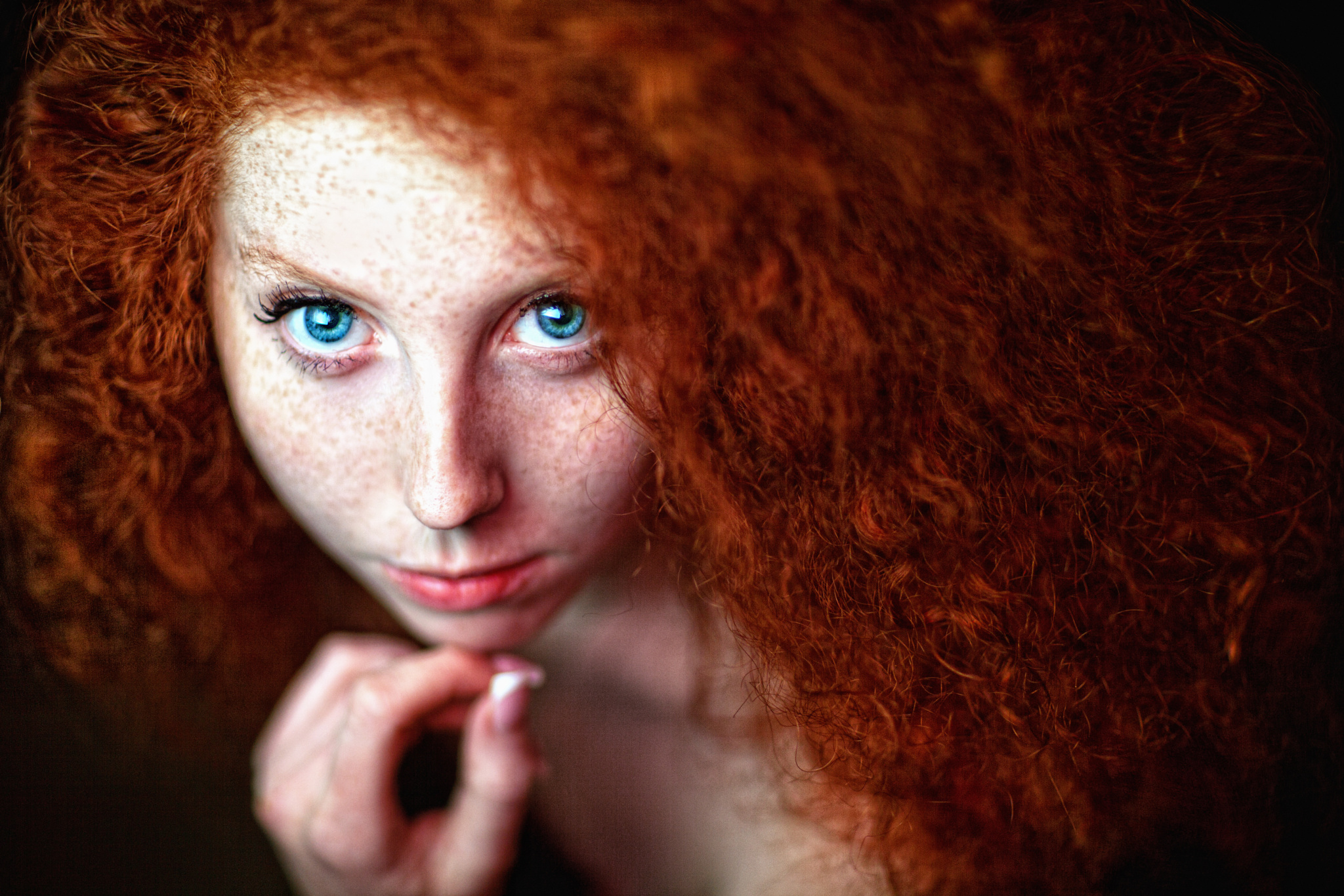 Free download wallpaper Redhead, Face, Model, Women, Blue Eyes, Freckles on your PC desktop