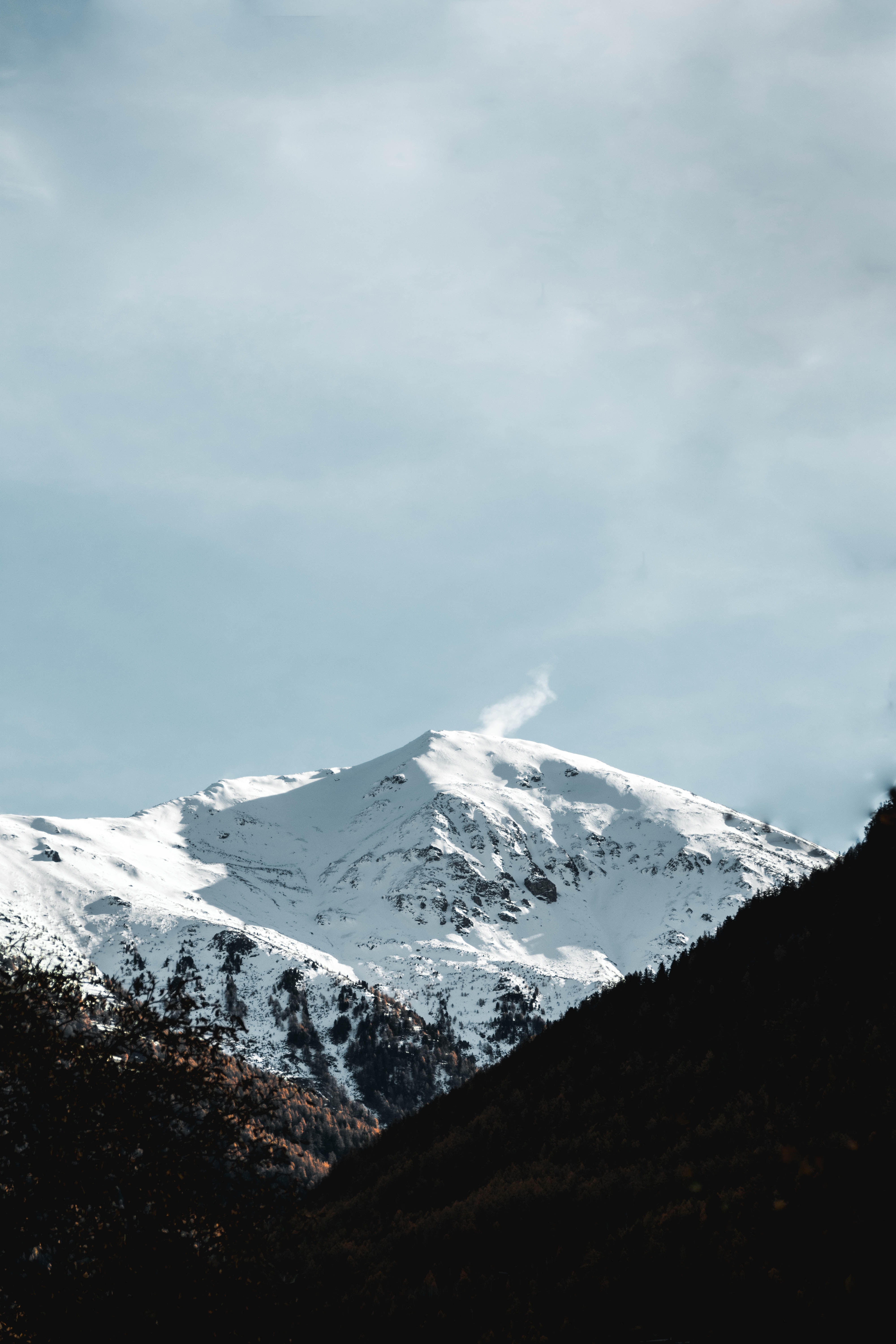 149000 завантажити картинку природа, гора, вершина, верх, швейцарія, засніжений, засніжені, швейцарські альпи - шпалери і заставки безкоштовно