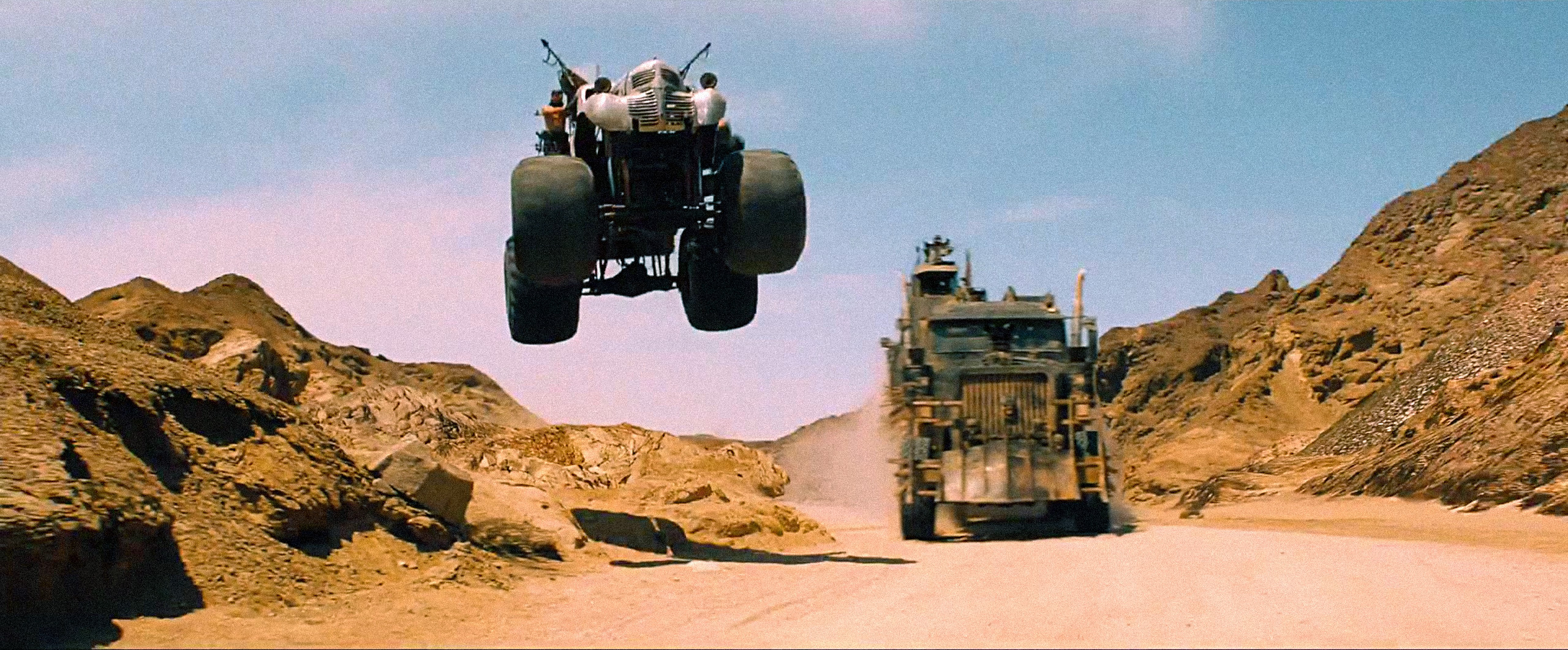 Téléchargez des papiers peints mobile Film, Mad Max: Fury Road gratuitement.