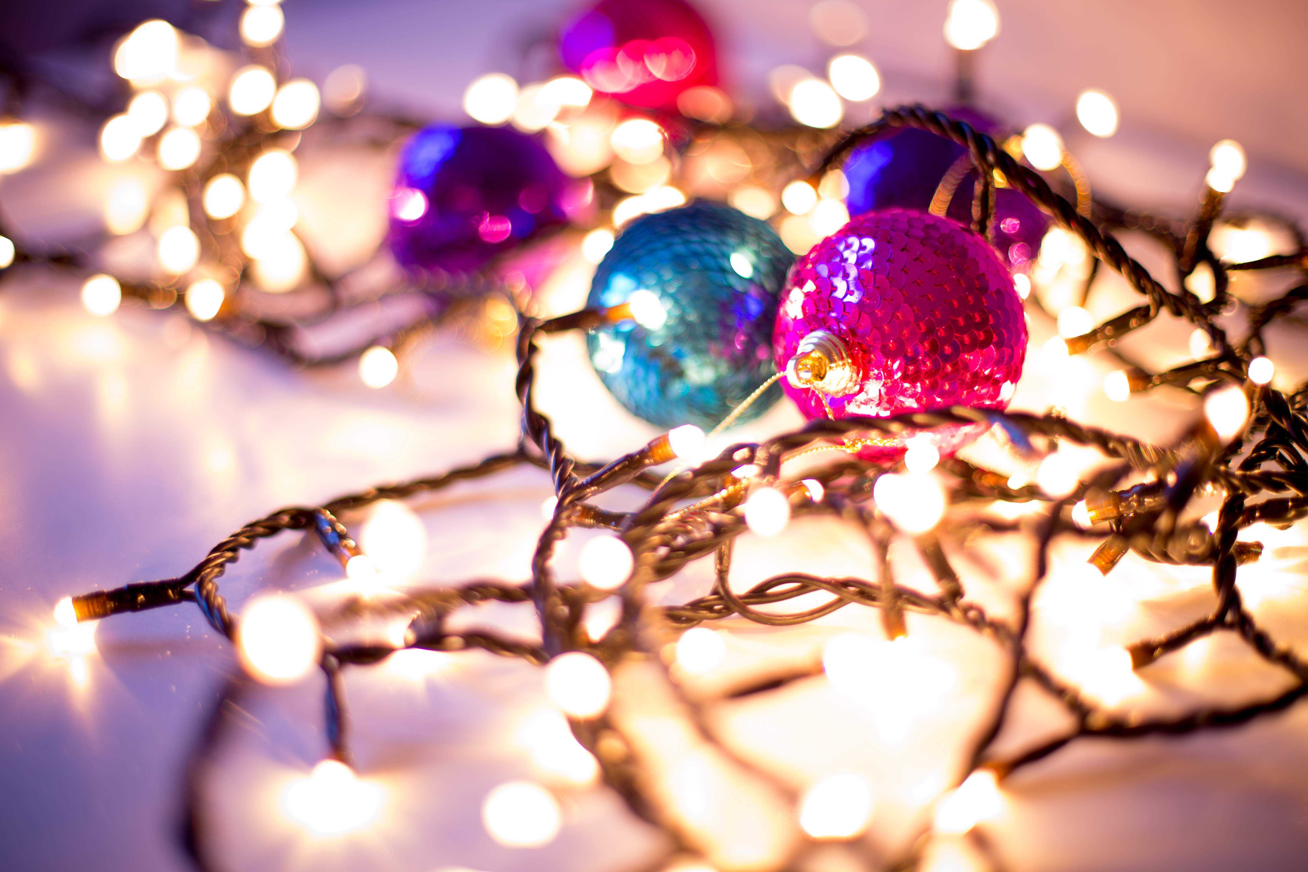 Descarga gratis la imagen Navidad, Día Festivo, Adornos De Navidad, Luces De Navidad en el escritorio de tu PC