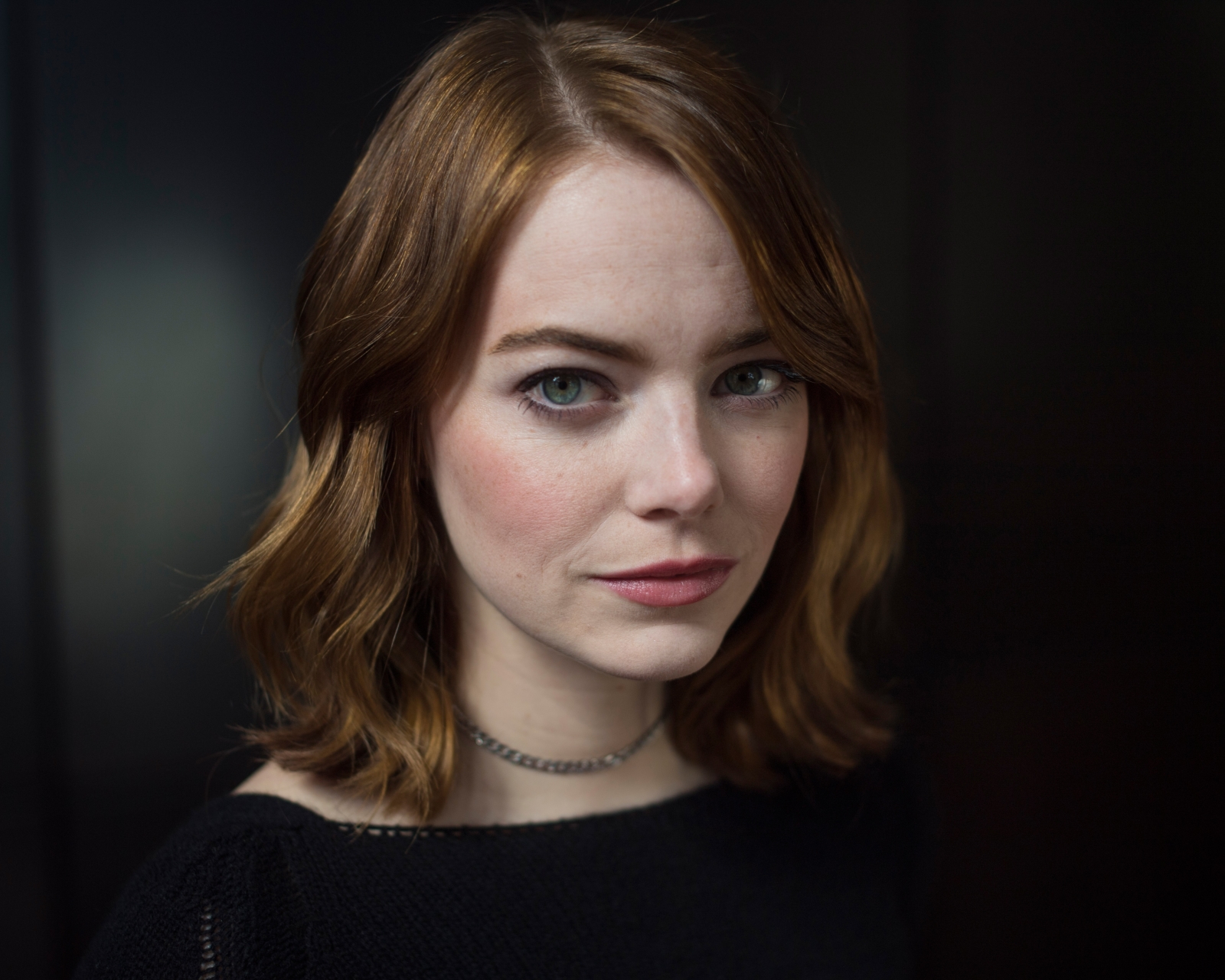 Free download wallpaper Emma Stone, Redhead, Face, Green Eyes, American, Celebrity, Actress on your PC desktop