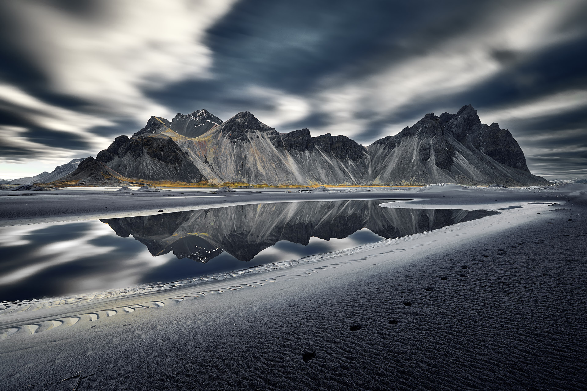 Скачать картинку Горы, Исландия, Земля/природа, Вестрахорн в телефон бесплатно.