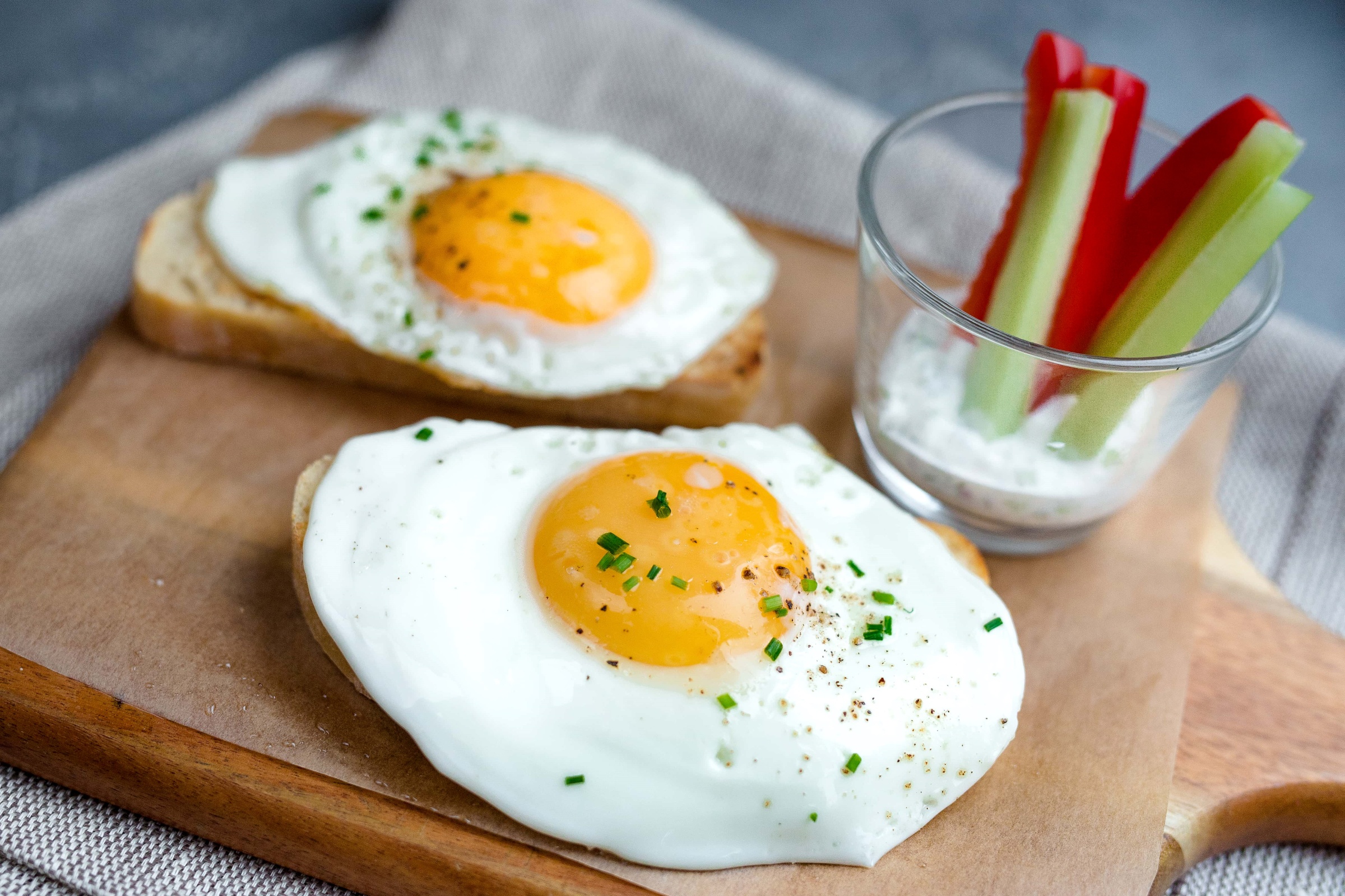 Download mobile wallpaper Food, Egg, Toast for free.