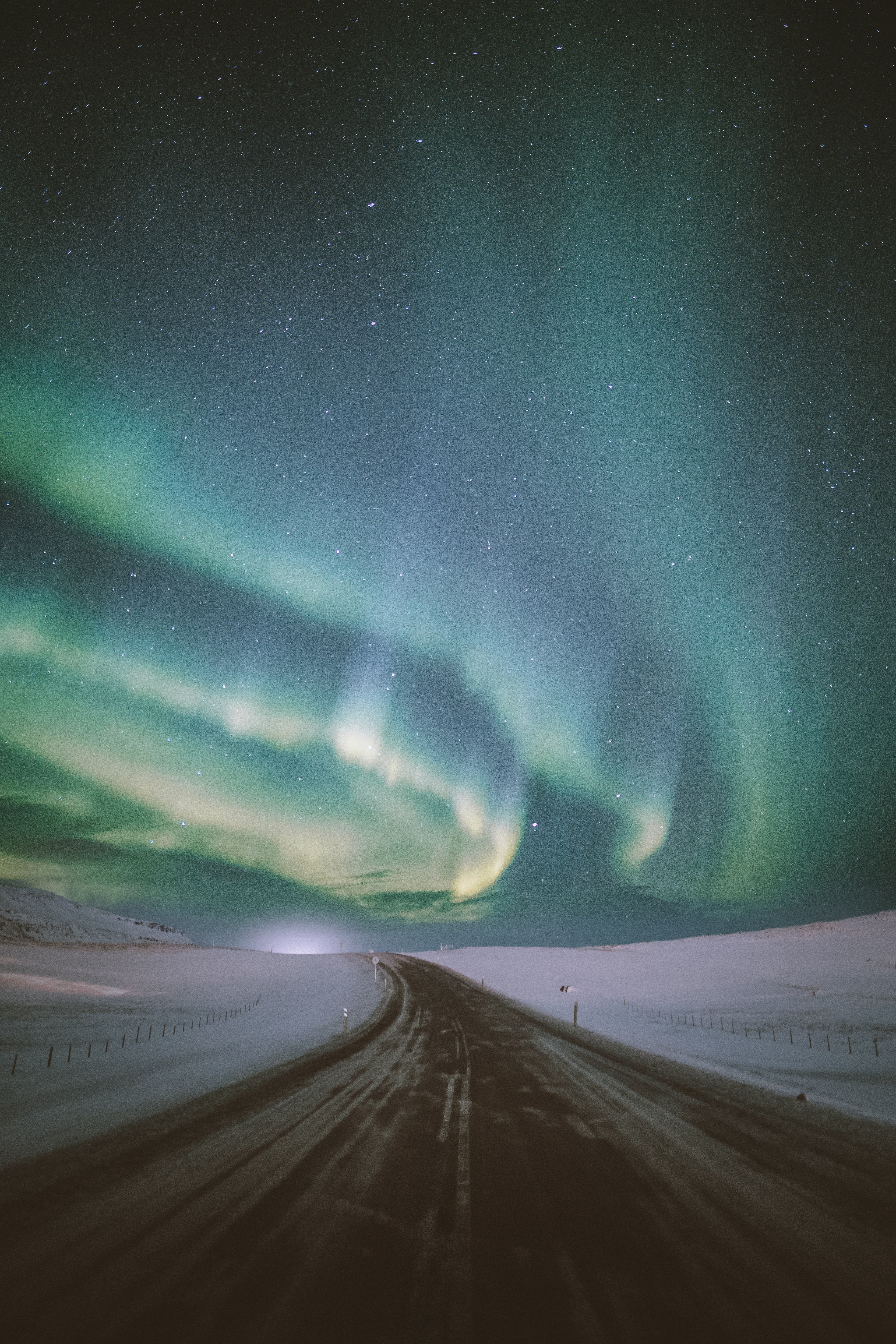 Free download wallpaper Snow, Starry Sky, Northern Lights, Aurora, Road, Nature, Aurora Borealis on your PC desktop