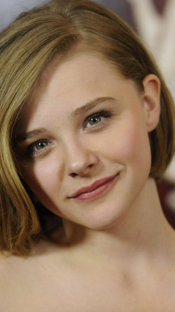 Handy-Wallpaper Gesicht, Amerikanisch, Berühmtheiten, Darstellerin, Chloë Grace Moretz kostenlos herunterladen.