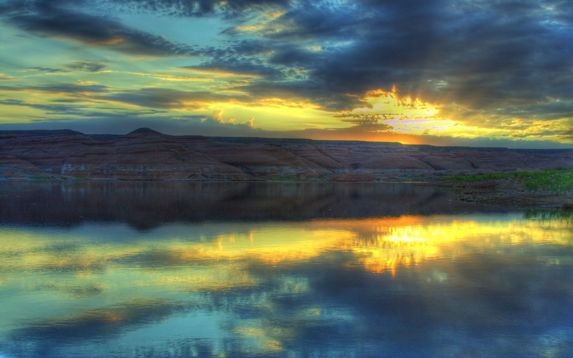 PCデスクトップに風景, 日没, 山脈, 雲, 湖画像を無料でダウンロード