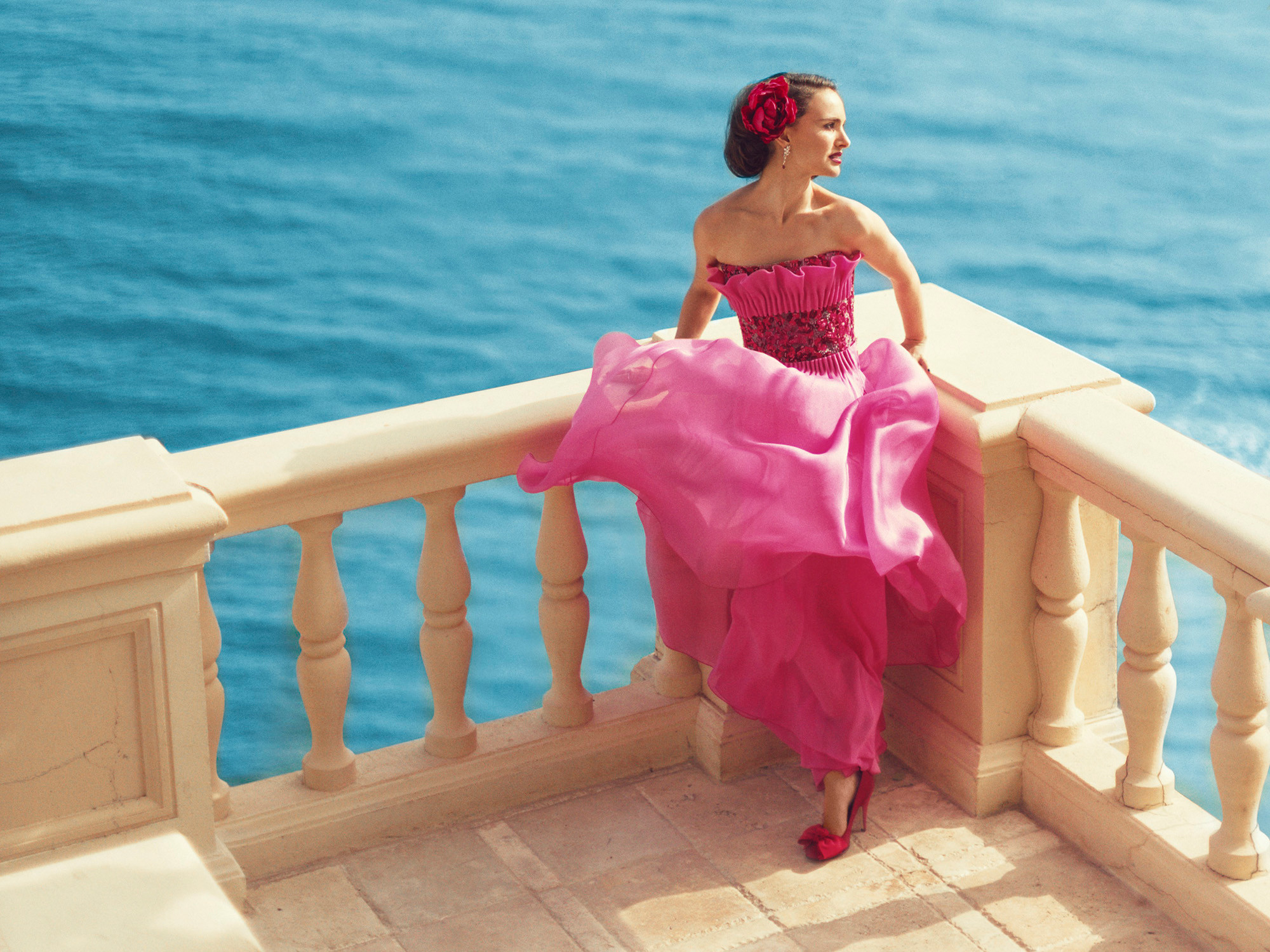 Download mobile wallpaper Natalie Portman, Brunette, American, Celebrity, Actress, Pink Dress for free.