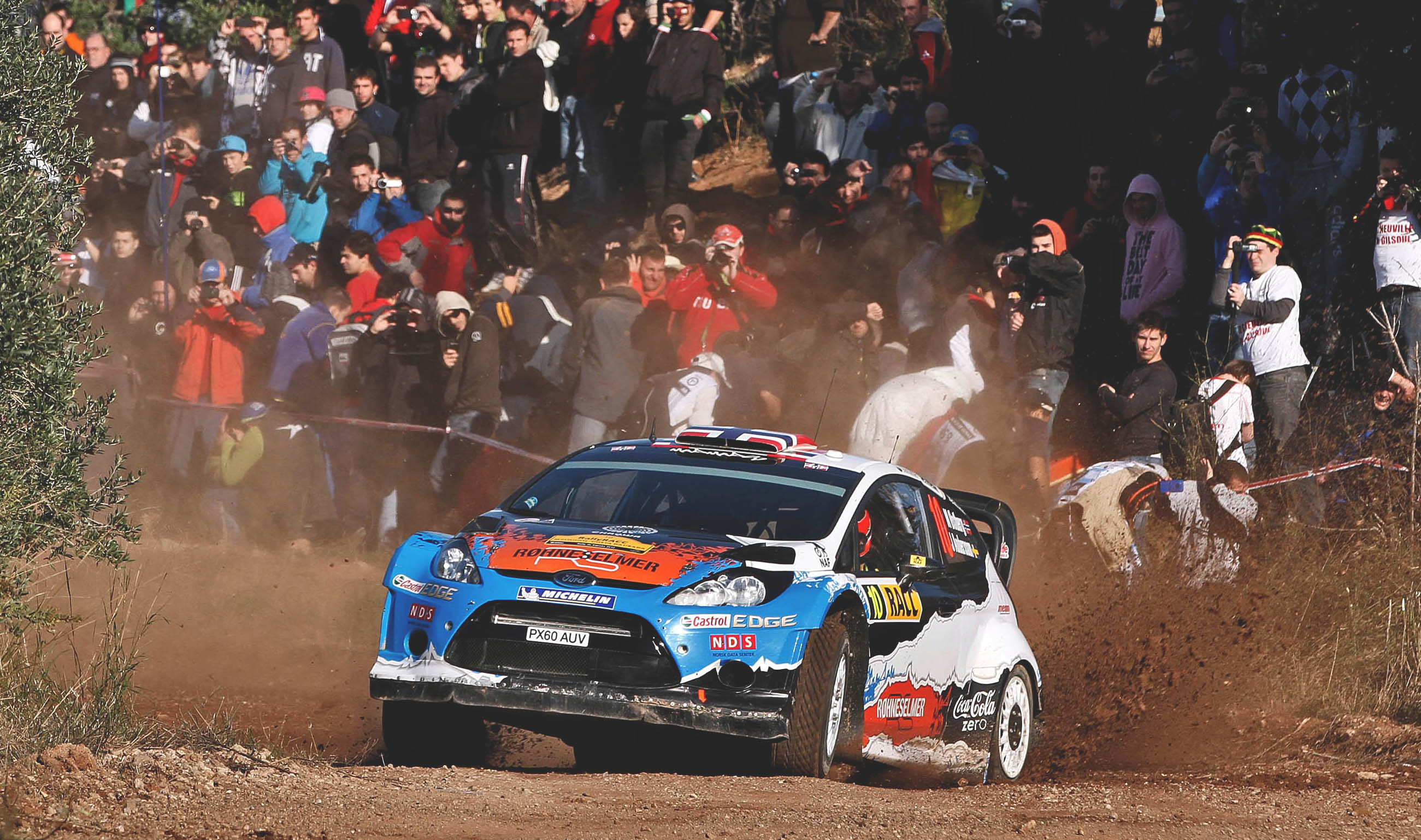 Free download wallpaper Sports, Ford, Ford Fiesta, Race, Race Car, Rallying on your PC desktop