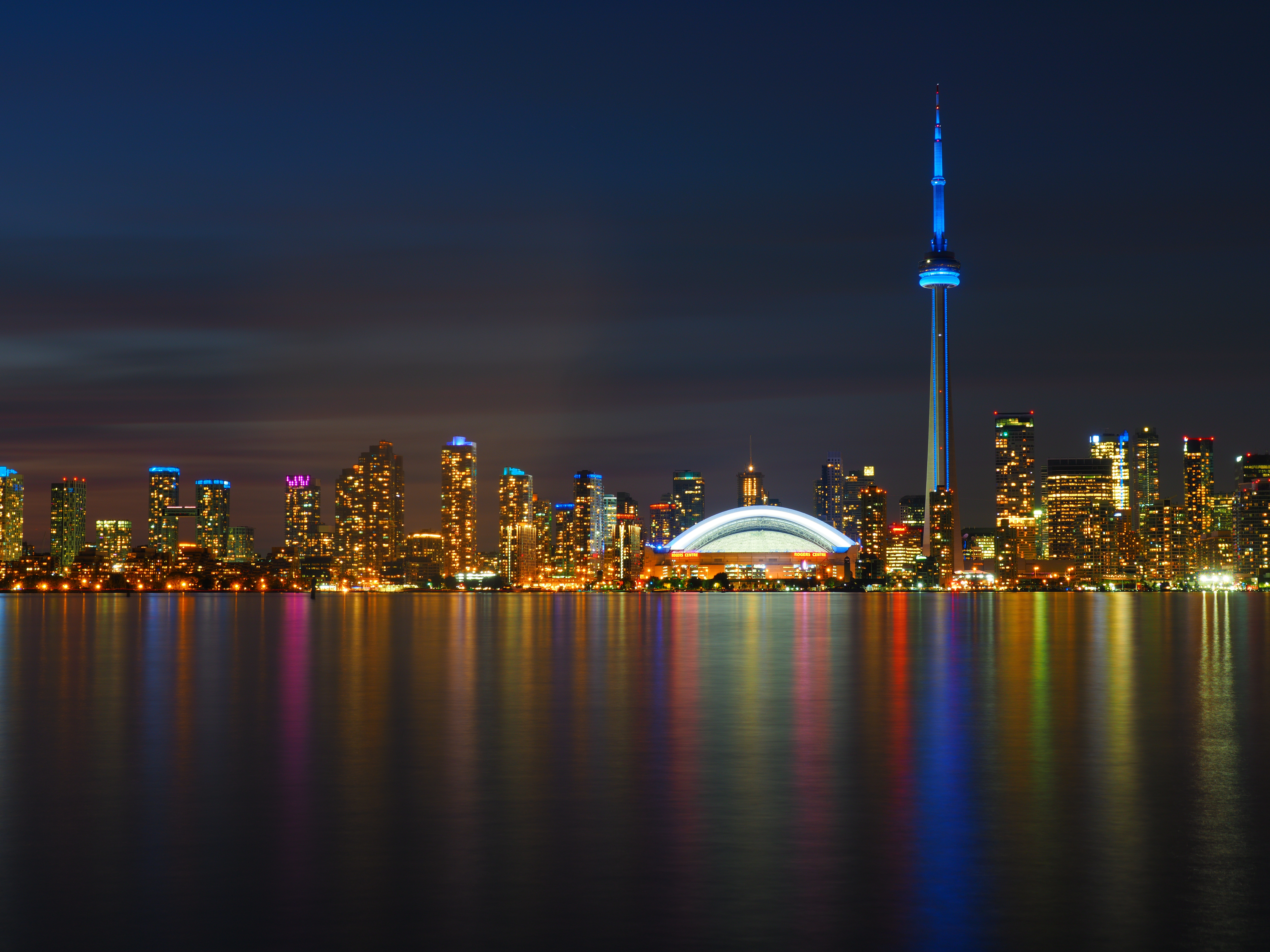 Handy-Wallpaper Panorama, Toronto, Wolkenkratzer, Übernachtung, Städte kostenlos herunterladen.