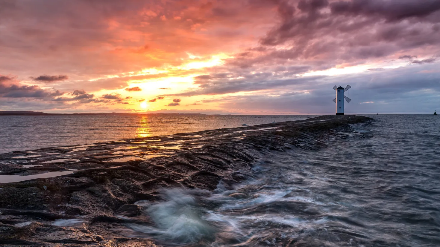Desktop wallpaper: Man Made, Lighthouse, Horizon, Sea, Sky, Sunset 4K ...