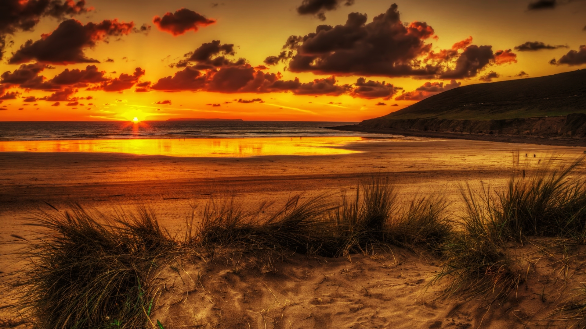 Download mobile wallpaper Sunset, Sky, Sea, Sun, Beach, Sand, Horizon, Ocean, Earth, Cloud for free.