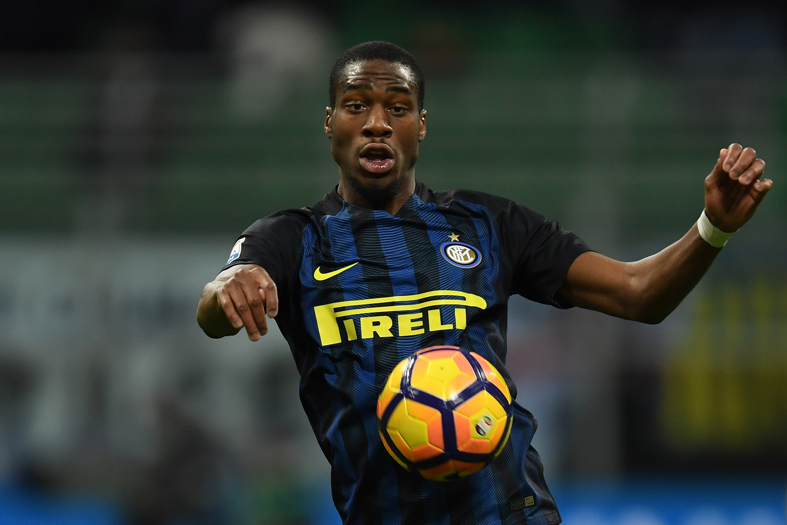 Laden Sie Geoffrey Kondogbia HD-Desktop-Hintergründe herunter