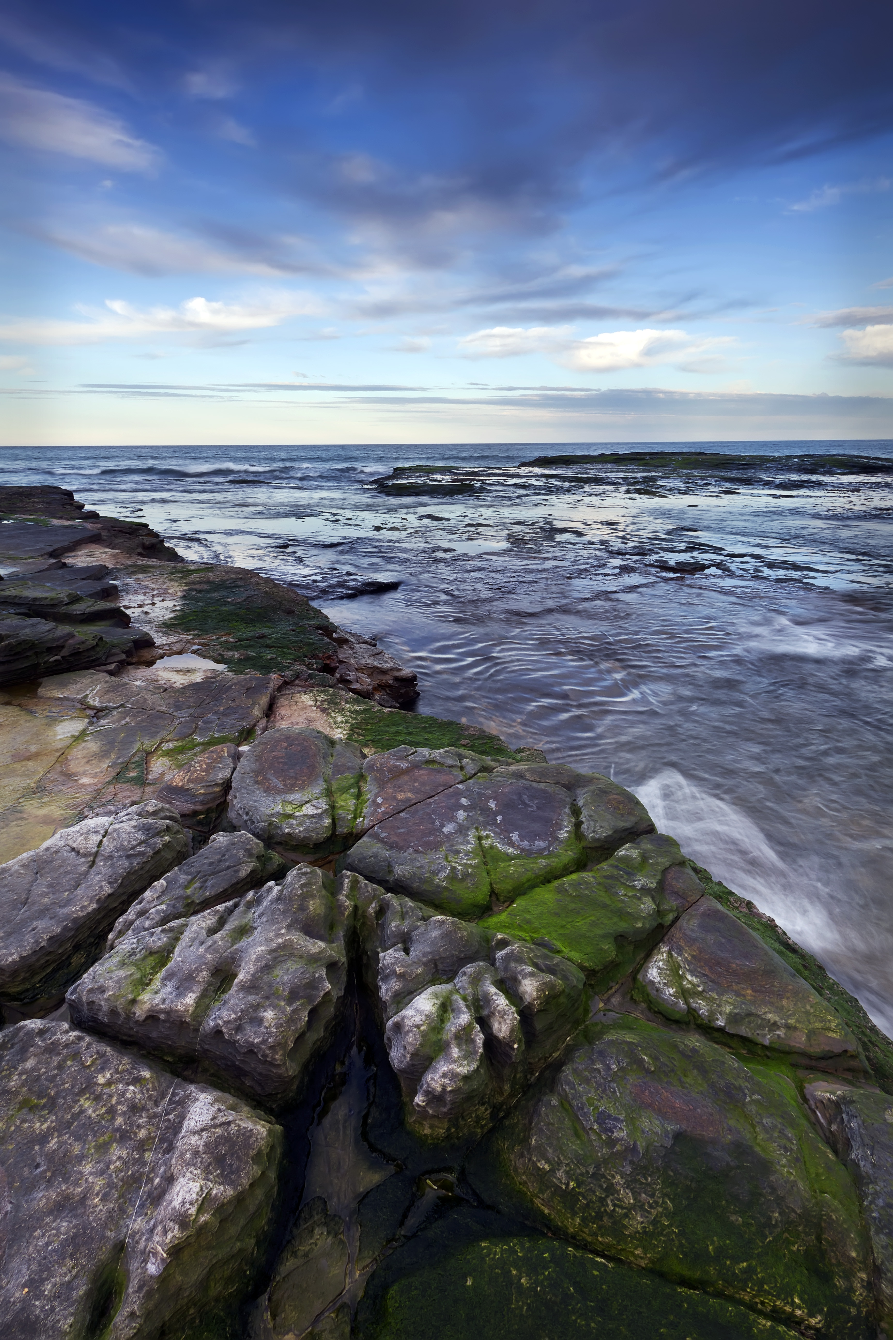 Download mobile wallpaper Rocks, Sky, Horizon, Water, Sea, Nature for free.