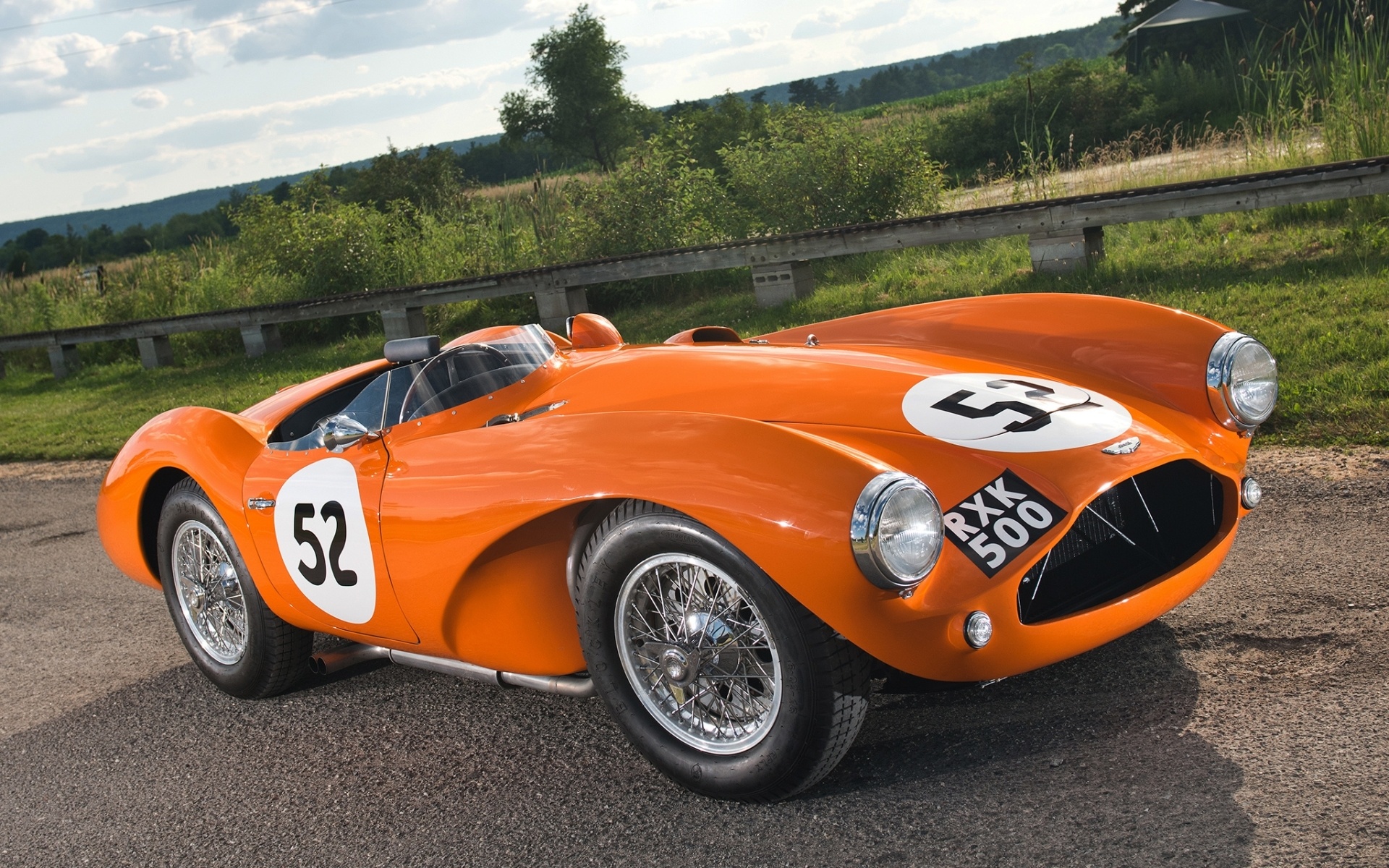 Handy-Wallpaper Orangefarbenes Auto, Aston Martin, Fahrzeuge kostenlos herunterladen.