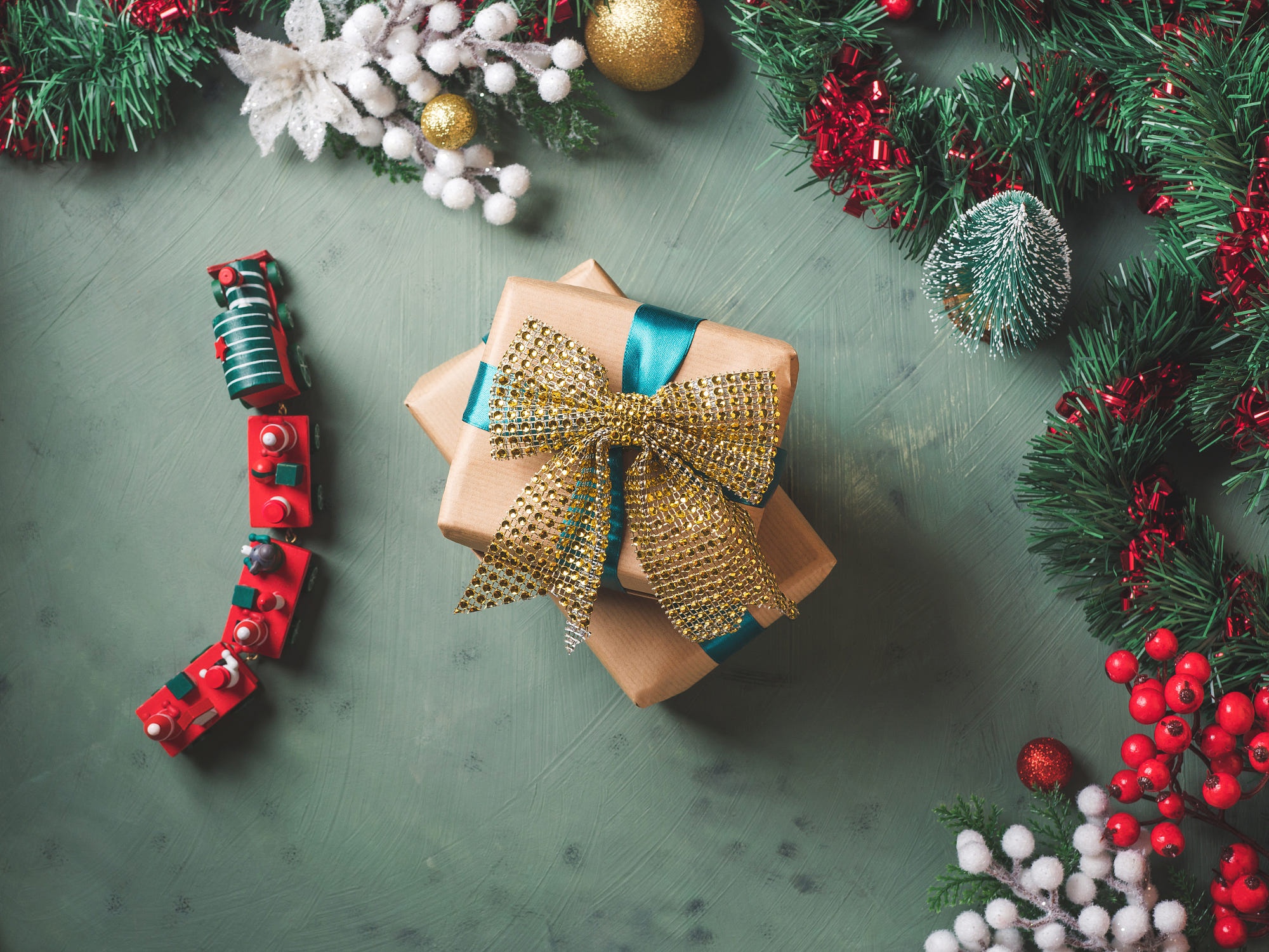 Baixar papel de parede para celular de Natal, Brinquedo, Presente, Enfeites De Natal, Feriados gratuito.