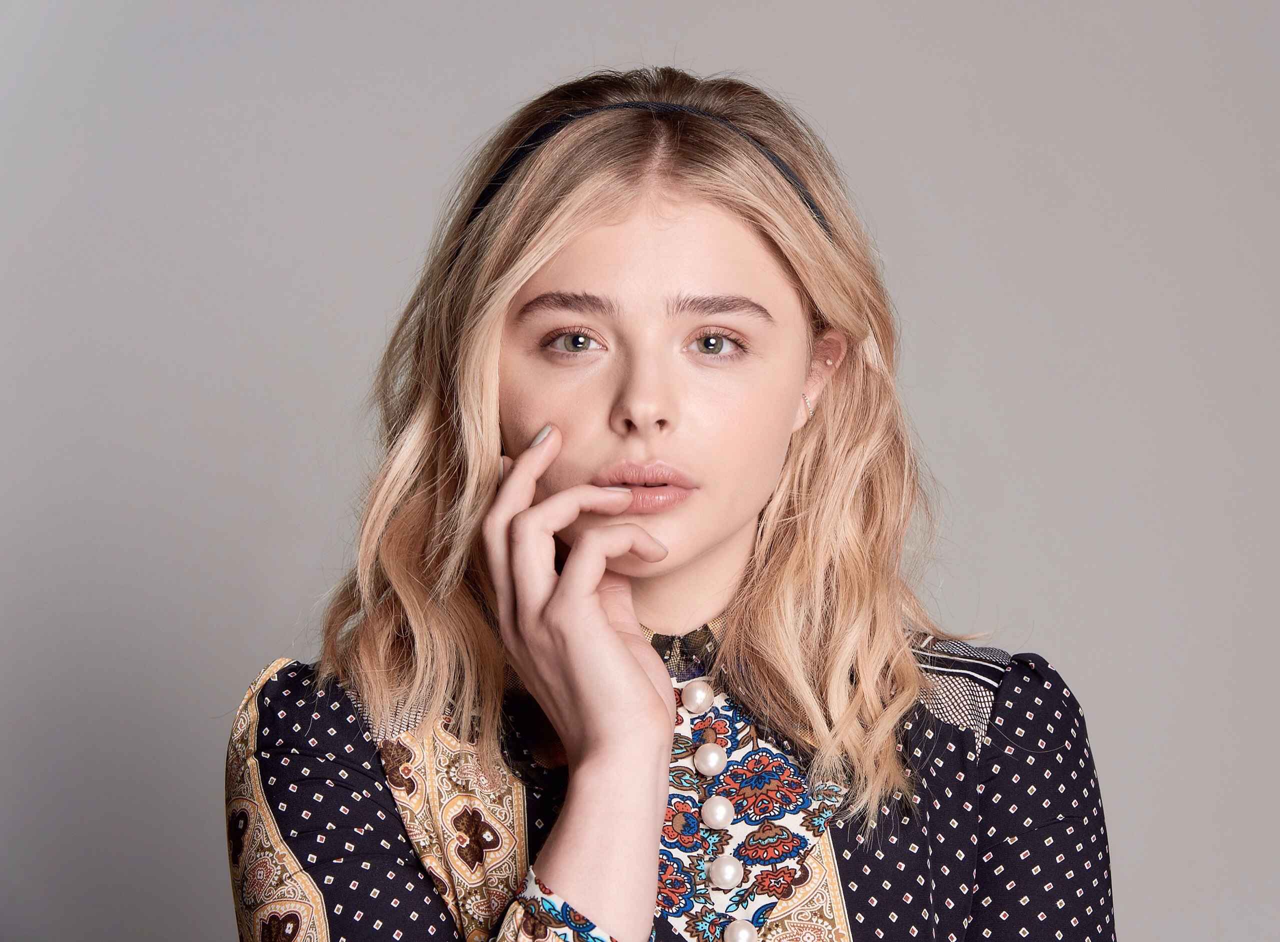 745912 Fonds d'écran et Chloë Grace Moretz images sur le bureau. Téléchargez les économiseurs d'écran  sur PC gratuitement