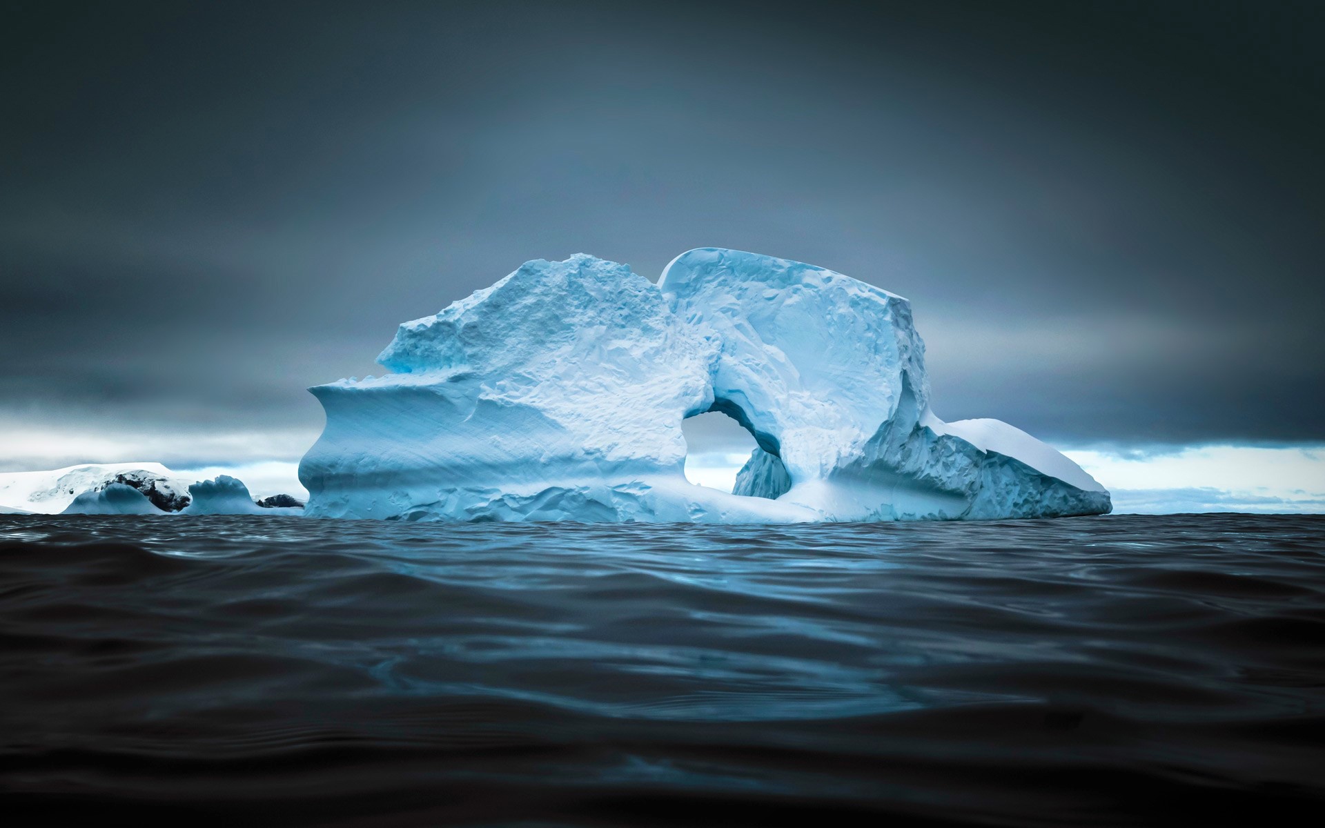 Free download wallpaper Nature, Ice, Ocean, Earth, Iceberg on your PC desktop
