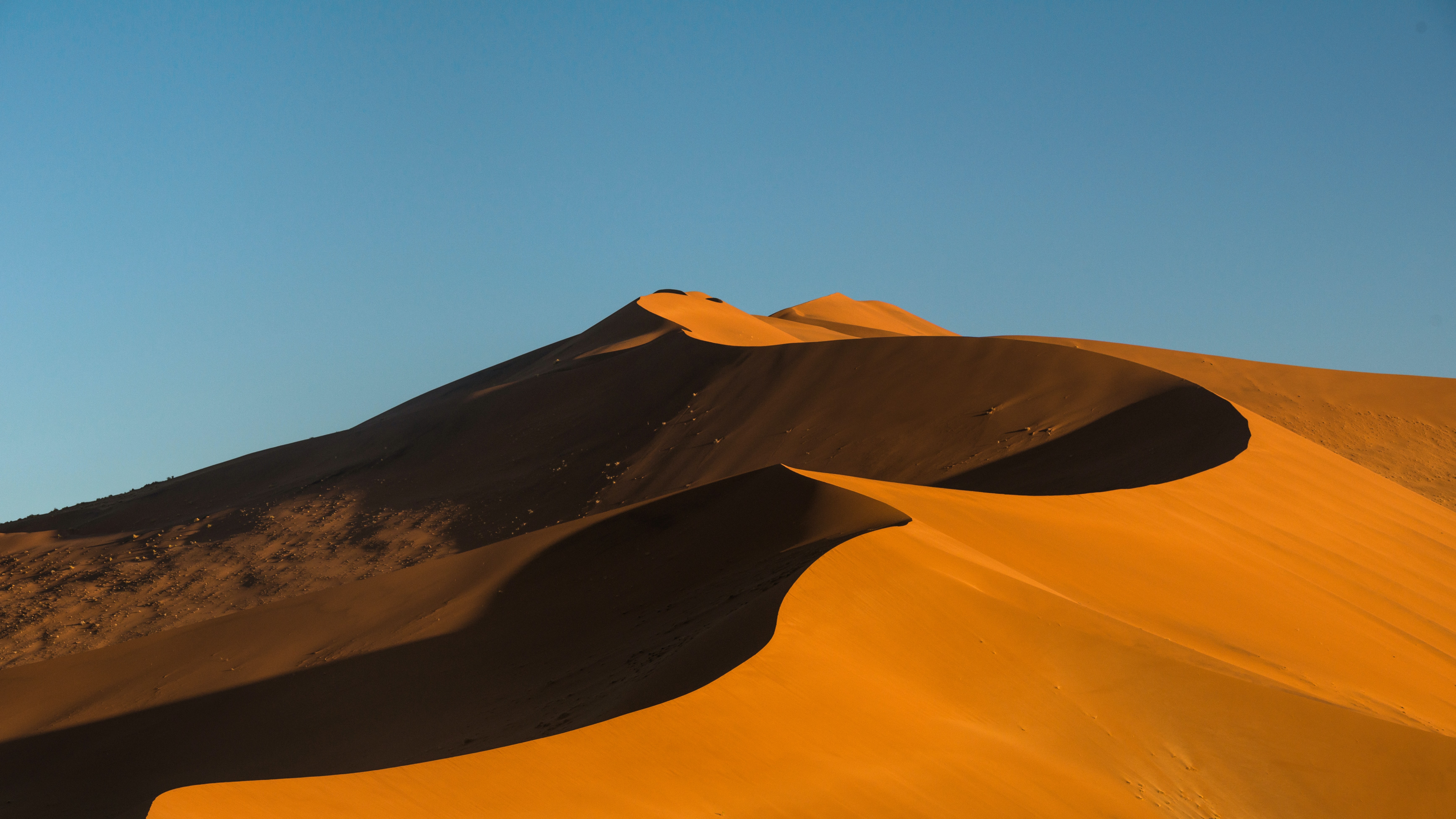 Скачать обои Пустыня Намиб на телефон бесплатно