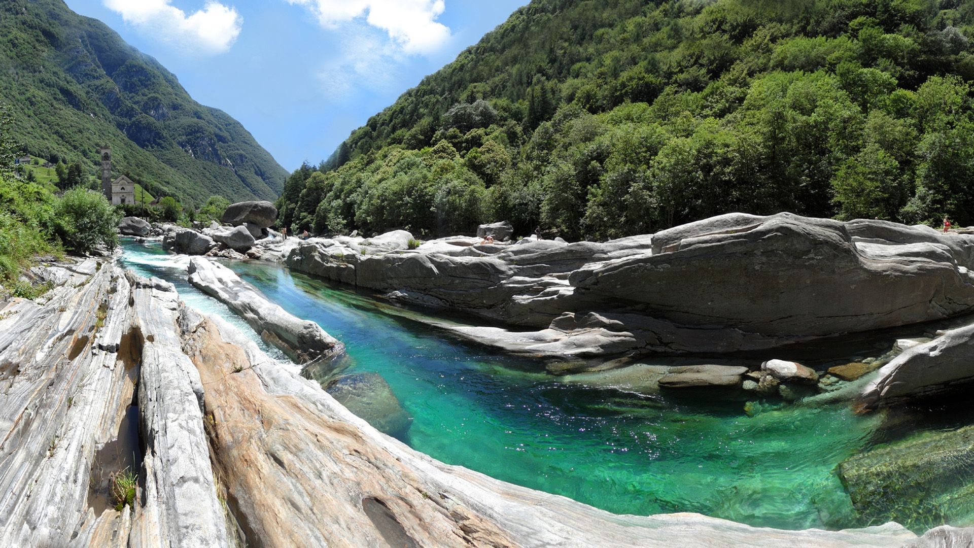 Скачать картинку Река, Гора, Лес, Швейцария, Земля/природа в телефон бесплатно.