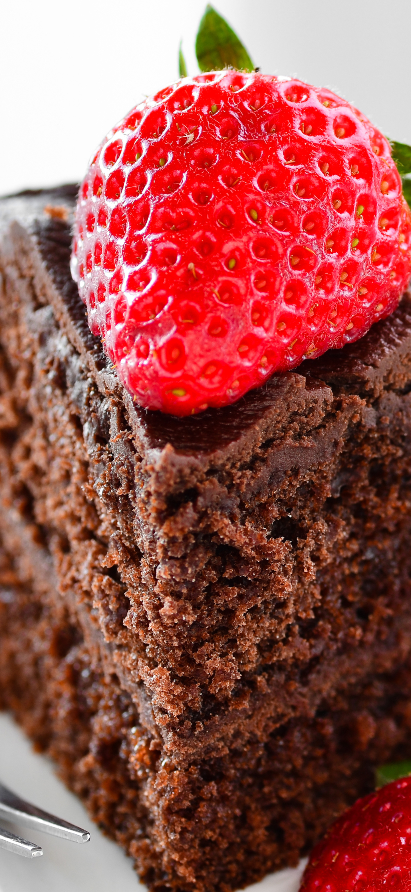 Download mobile wallpaper Food, Strawberry, Dessert, Chocolate, Cake, Berry, Sweets for free.