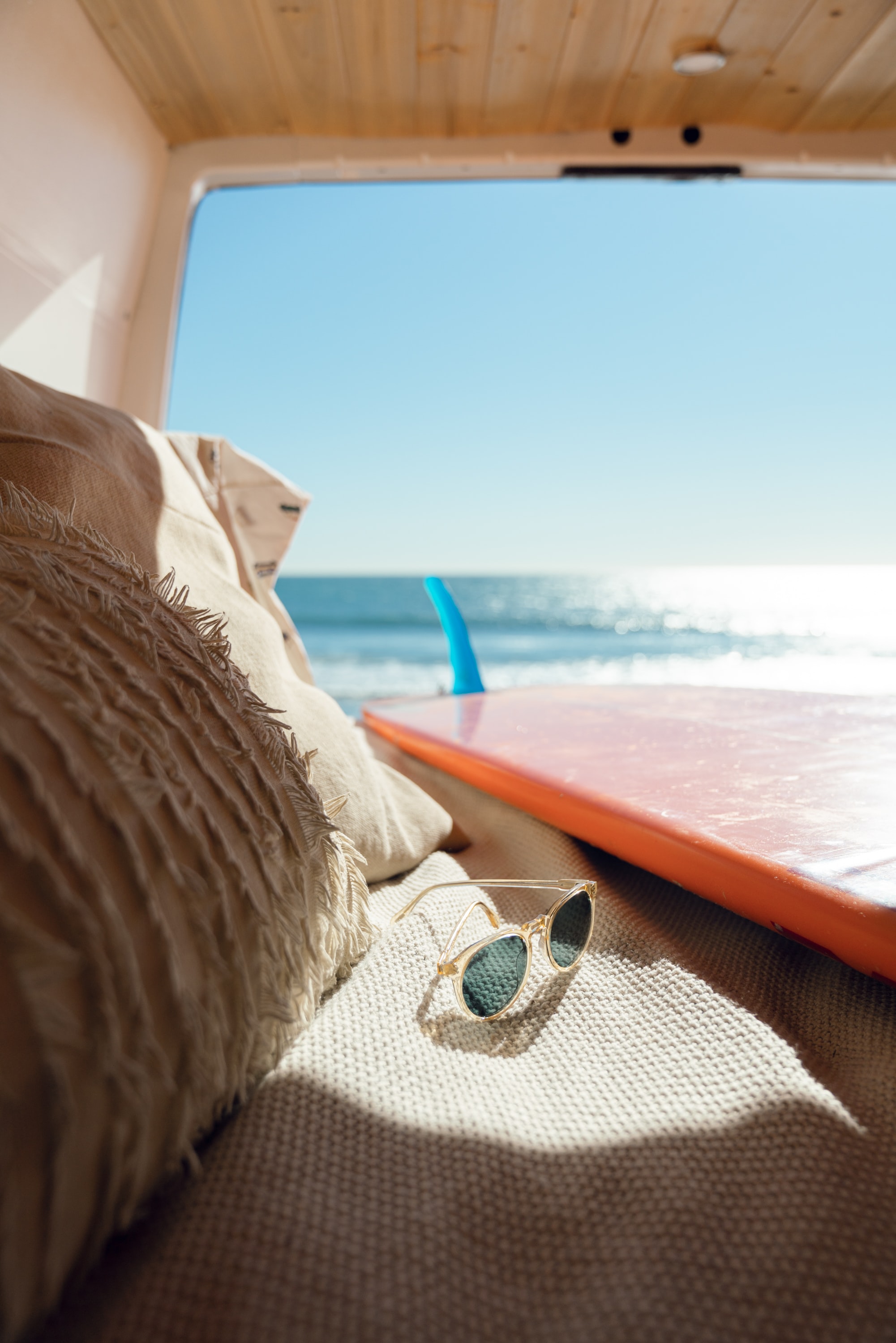 sea, summer, miscellanea, miscellaneous, relaxation, rest, sunlight, sunglasses desktop HD wallpaper