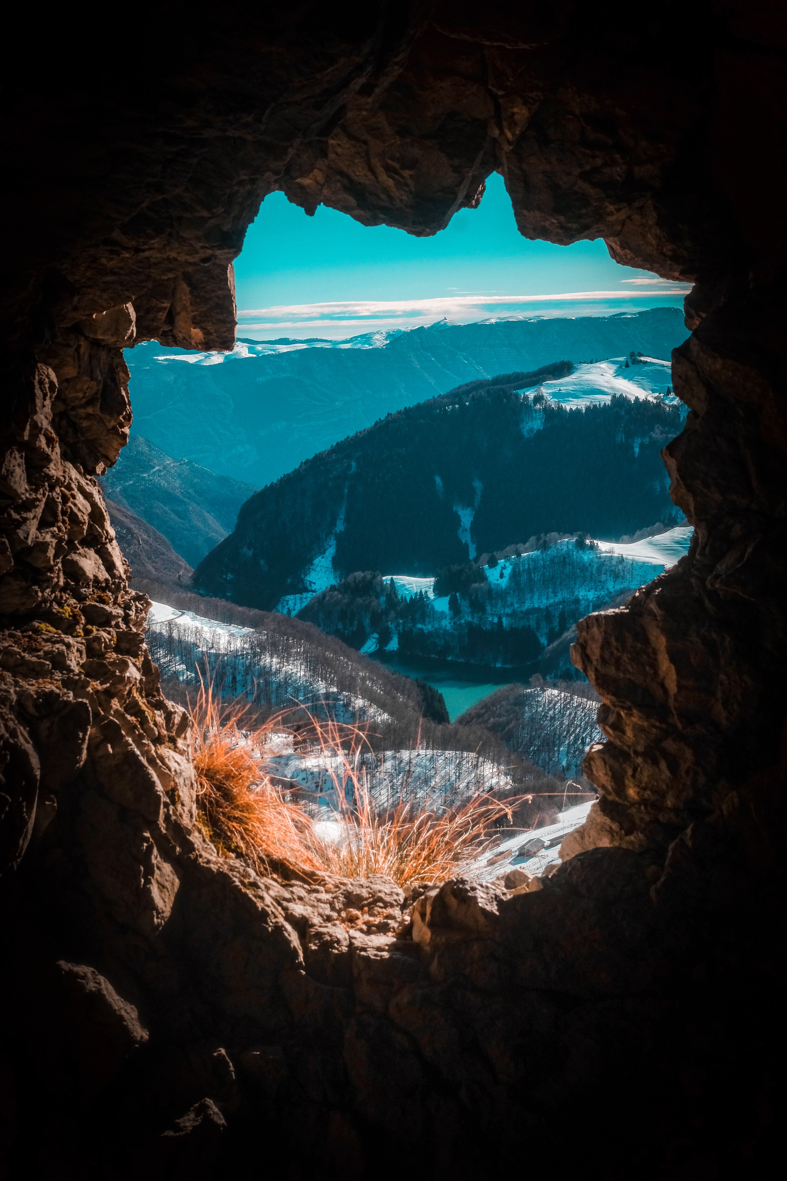 Téléchargez gratuitement l'image Nature, Vue, La Grotte, Montagnes, Grotte, Paysage sur le bureau de votre PC