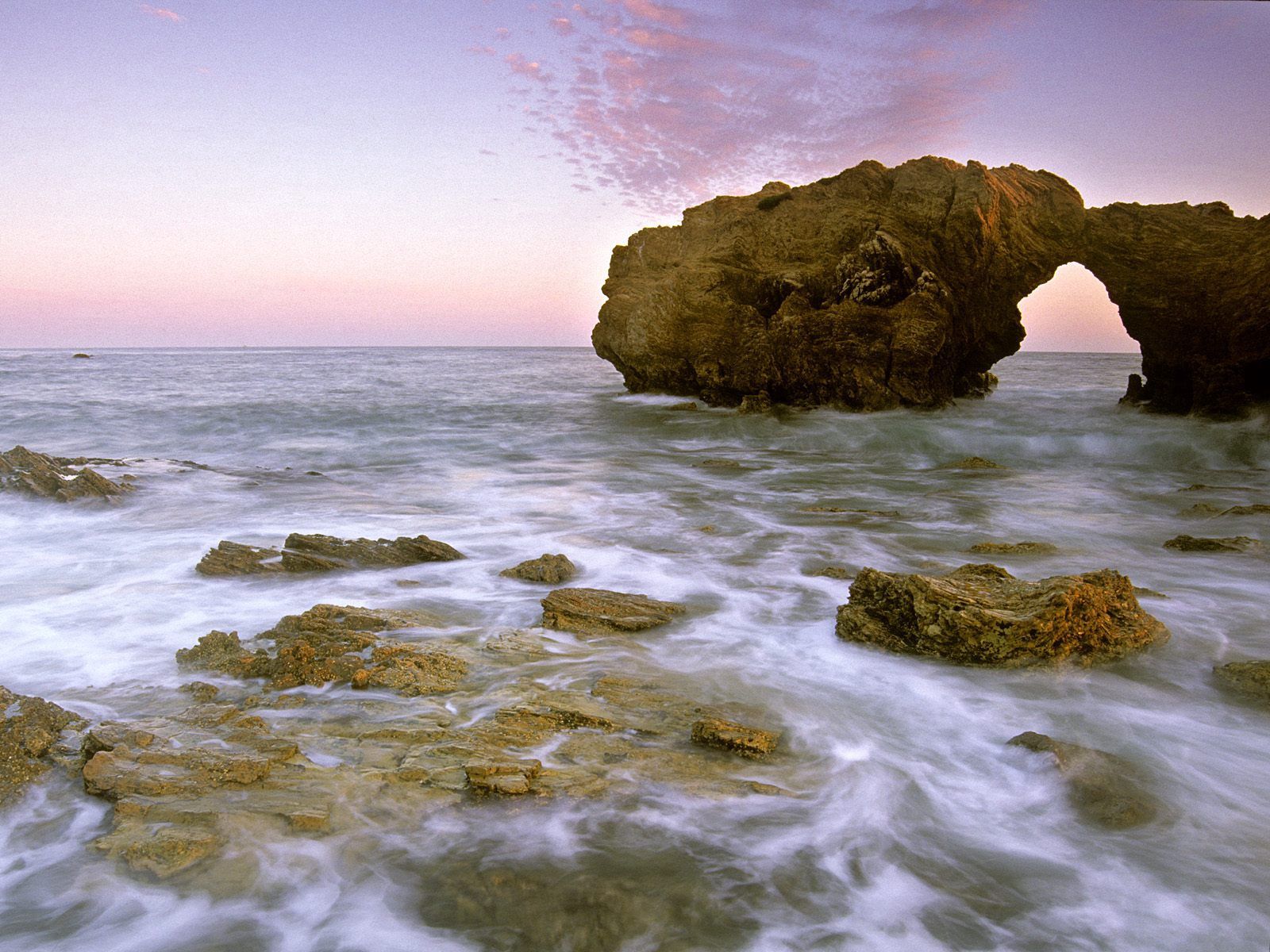 Handy-Wallpaper Natur, Stones, Waves, Die Steine, Abend, Felsen, Sea, Kalifornien kostenlos herunterladen.