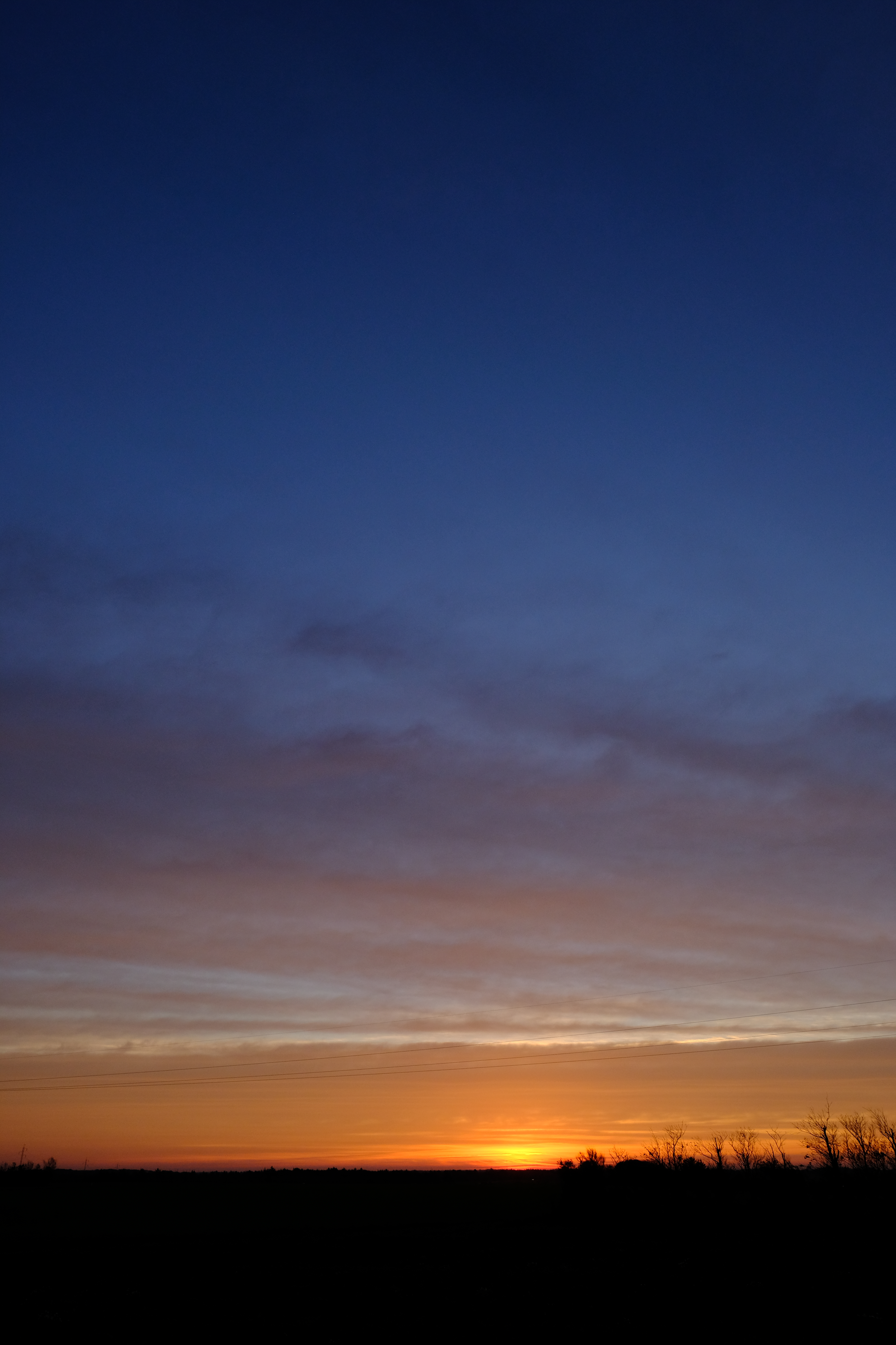 Handy-Wallpaper Natur, Sunset, Übernachtung, Clouds, Sky, Horizont, Landschaft kostenlos herunterladen.
