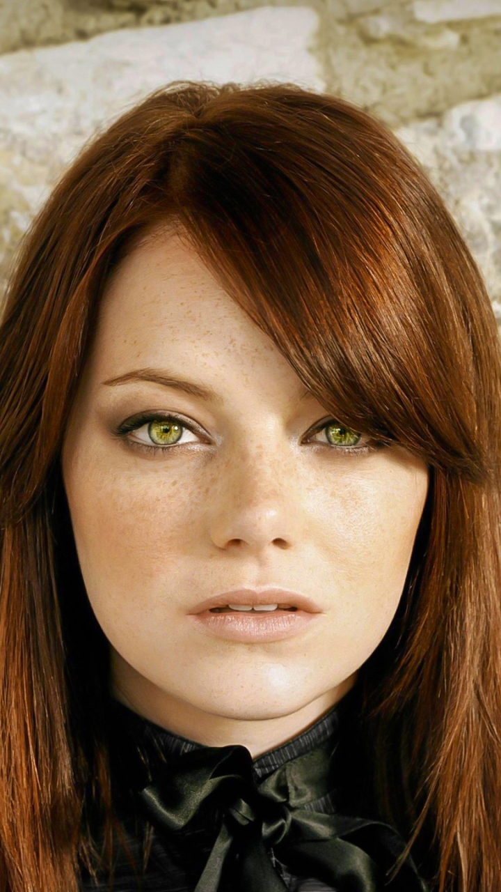 Handy-Wallpaper Emma Stone, Rothaarige, Gesicht, Grüne Augen, Amerikanisch, Berühmtheiten, Darstellerin, Starren kostenlos herunterladen.