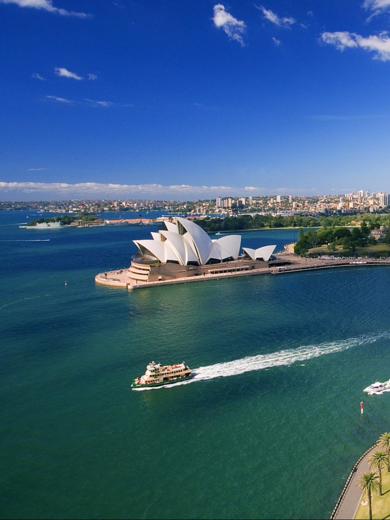 Скачать картинку Города, Сидней, Австралия, Сиднейский Оперный Театр, Сделано Человеком, Круговая Набережная, Сидней Харбор в телефон бесплатно.