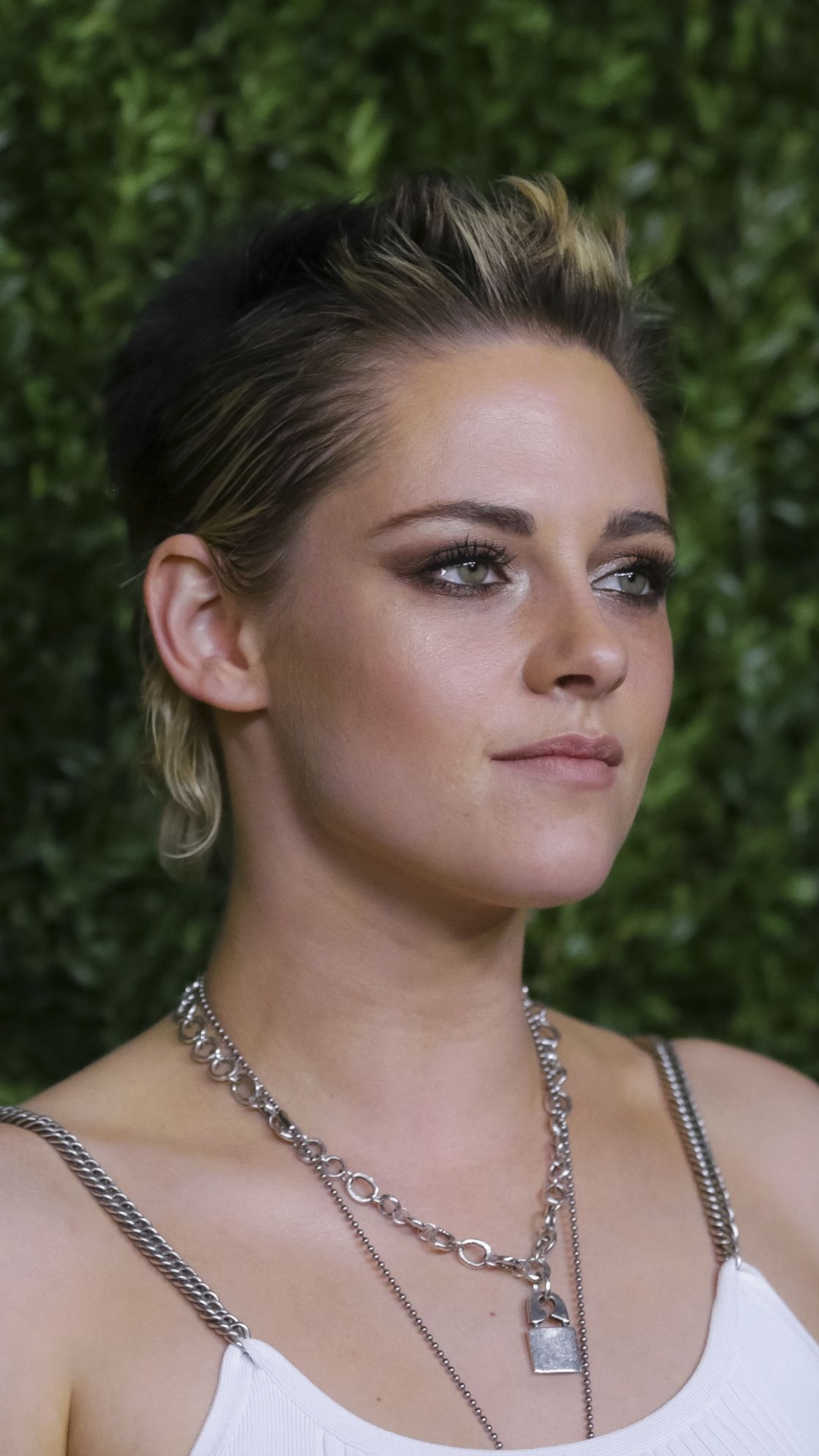 Descarga gratuita de fondo de pantalla para móvil de Kristen Stewart, Americano, Celebridades, Actriz.