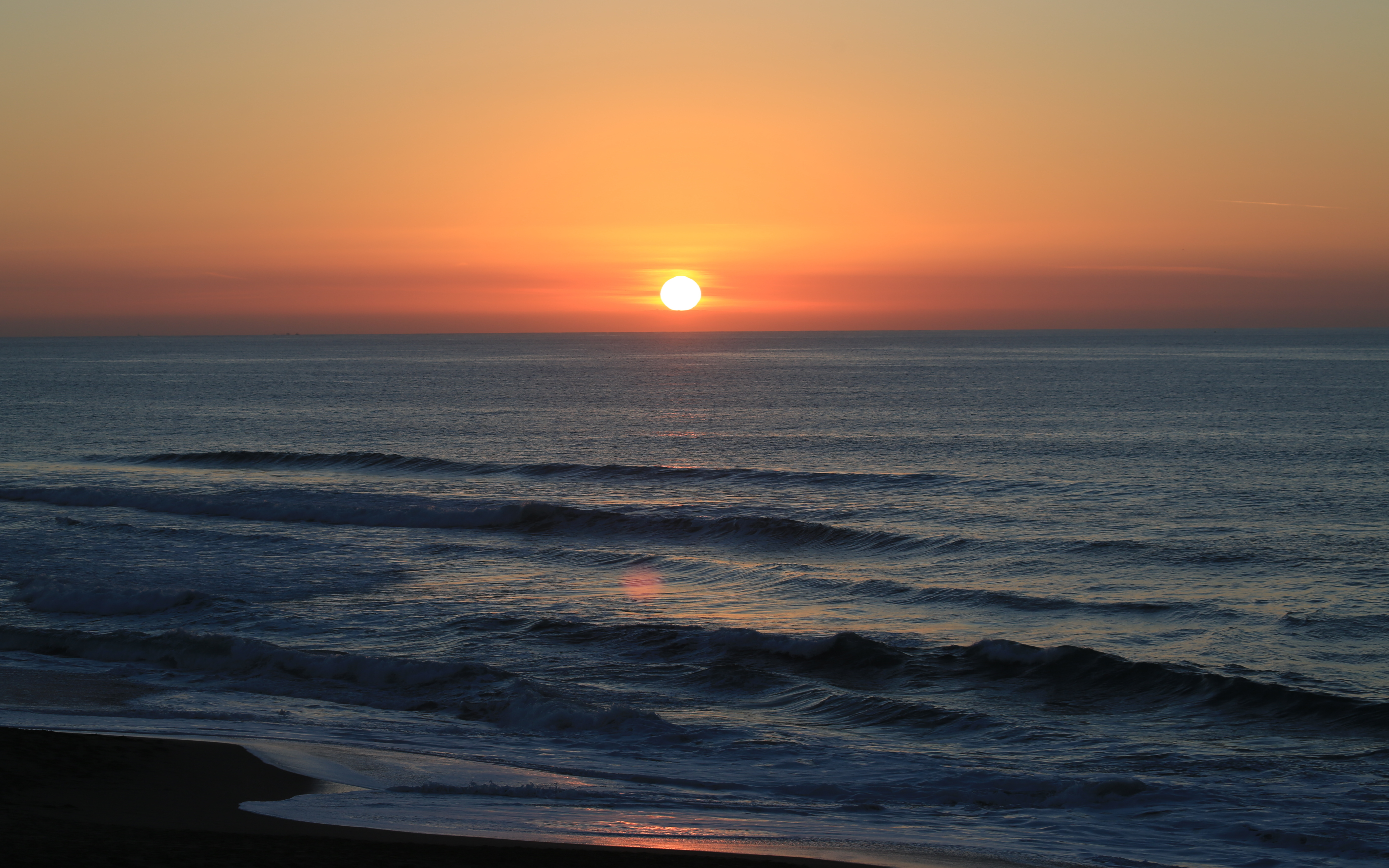 Handy-Wallpaper Sunset, Horizont, Abend, Natur, Sea, Waves kostenlos herunterladen.