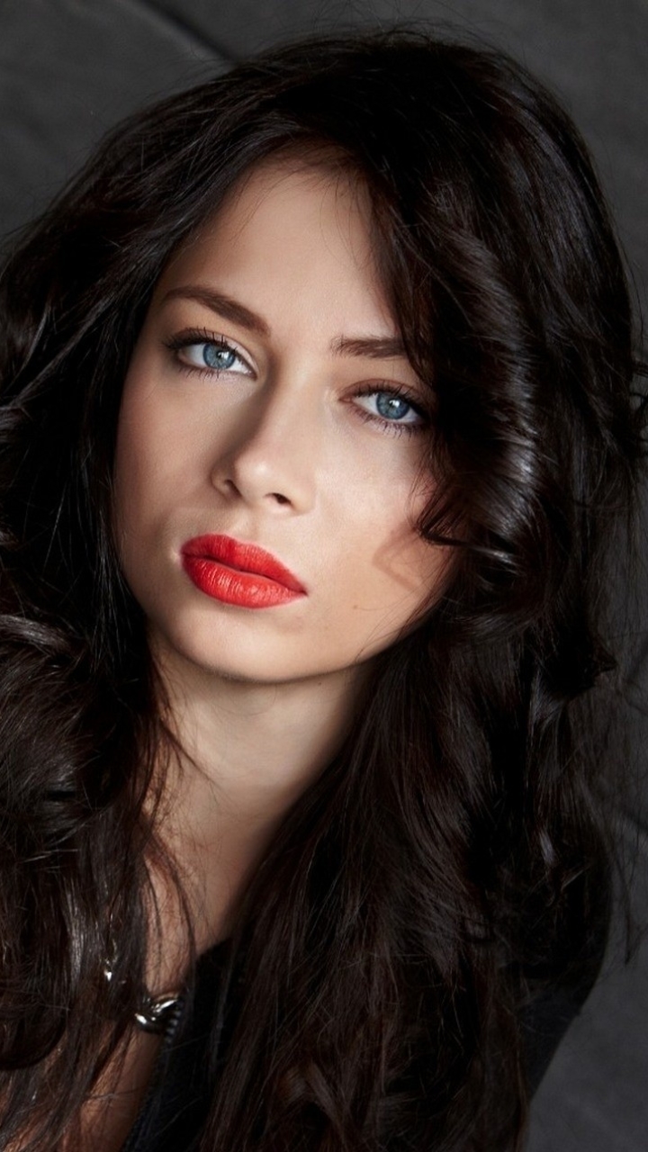 Download mobile wallpaper Portrait, Face, Brunette, Model, Women, Blue Eyes for free.