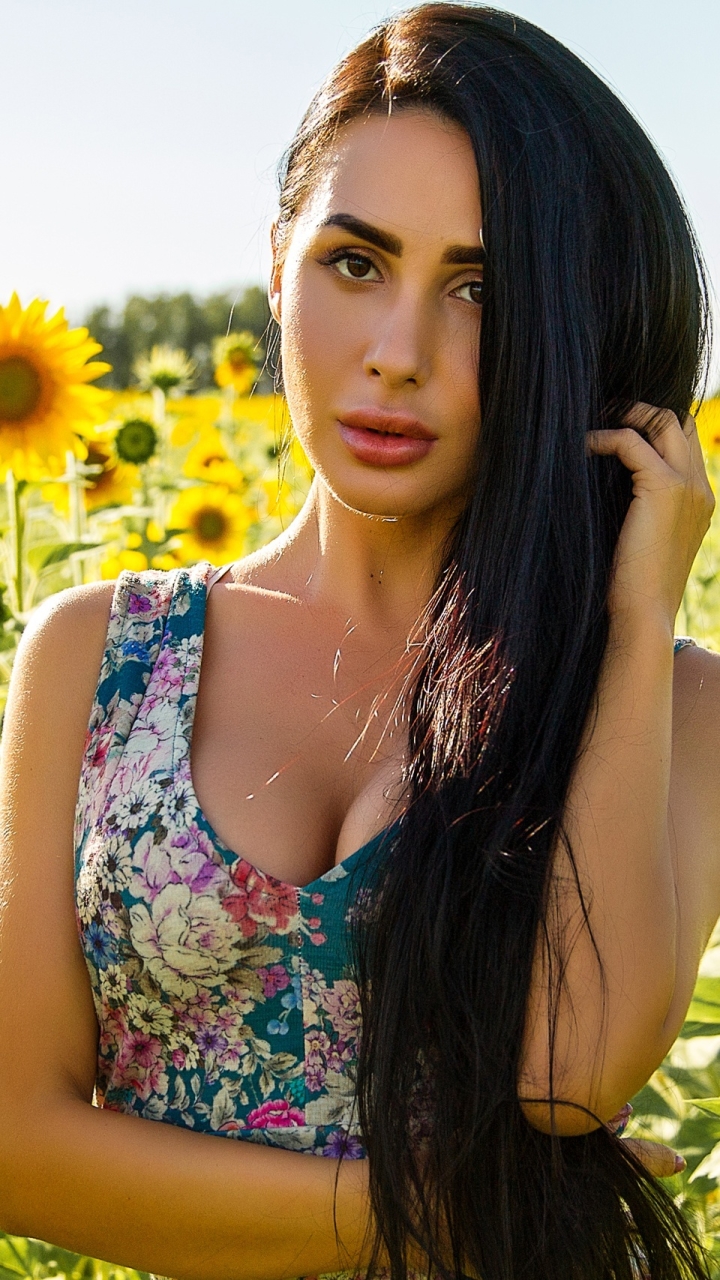 Download mobile wallpaper Summer, Model, Women, Brown Eyes, Black Hair, Long Hair for free.