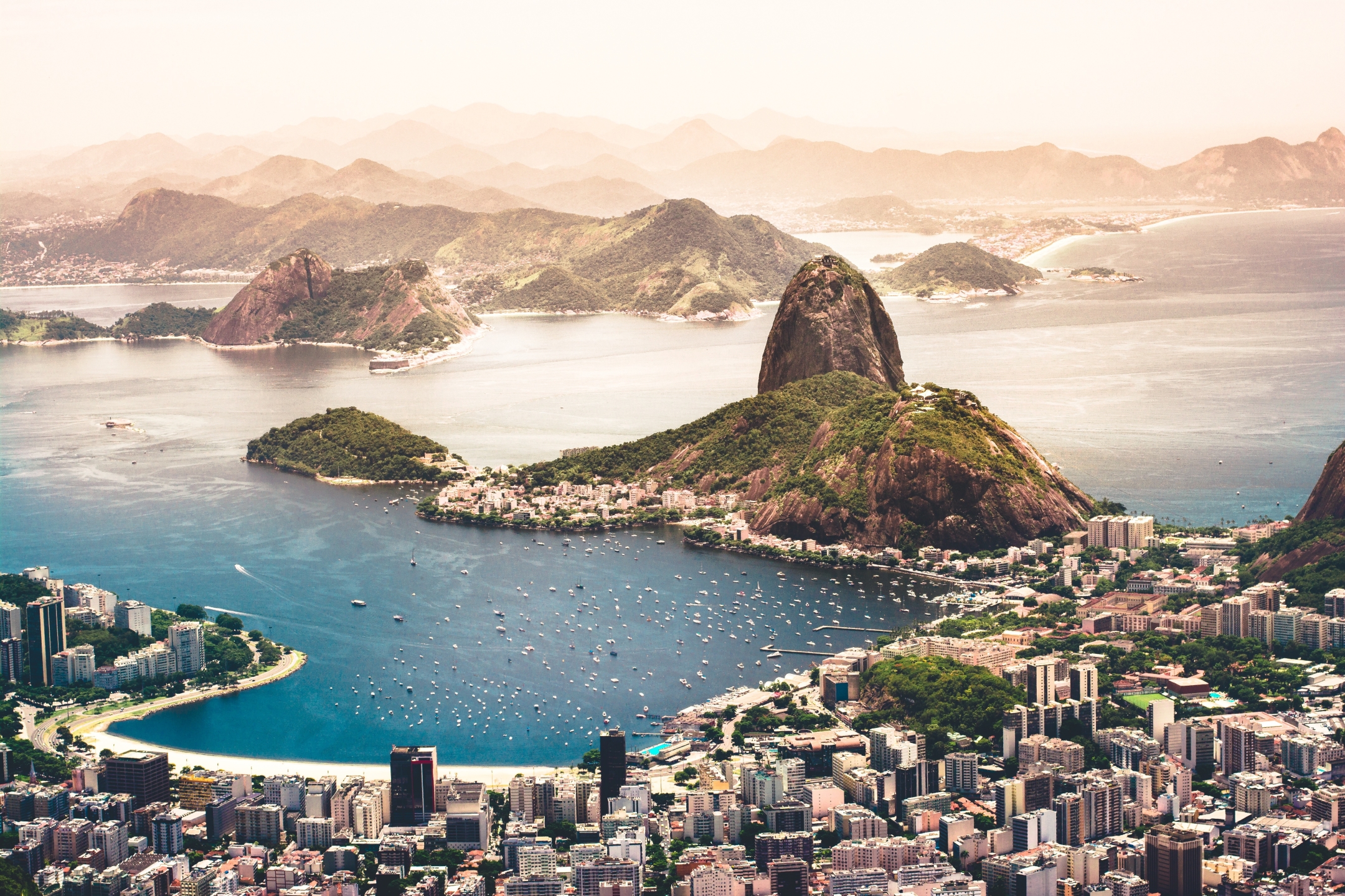 Скачать обои бесплатно Города, Гора, Рио Де Жанейро, Бразилия, Сделано Человеком картинка на рабочий стол ПК