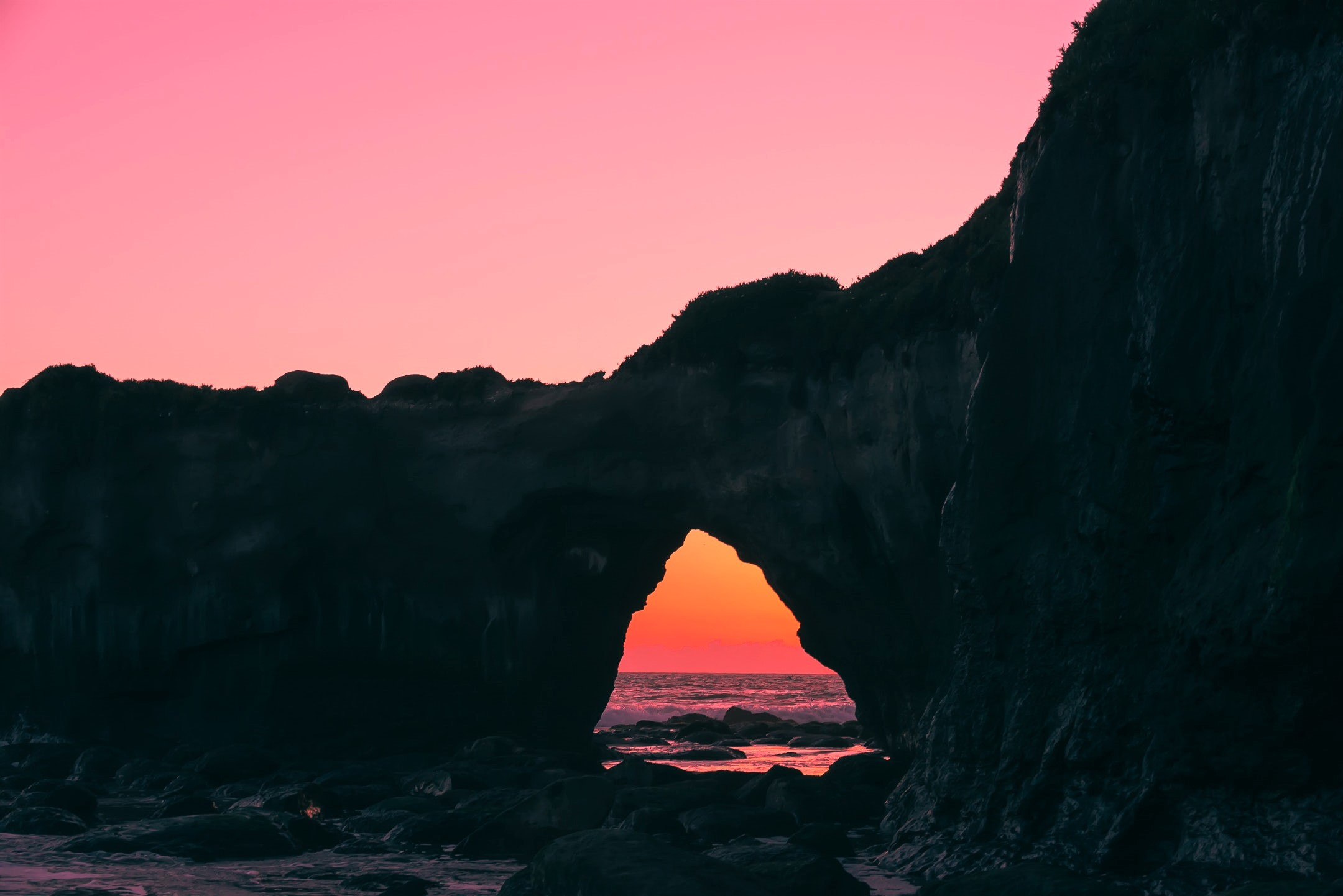 Free download wallpaper Sunset, Sea, Beach, Rock, Ocean, Earth on your PC desktop