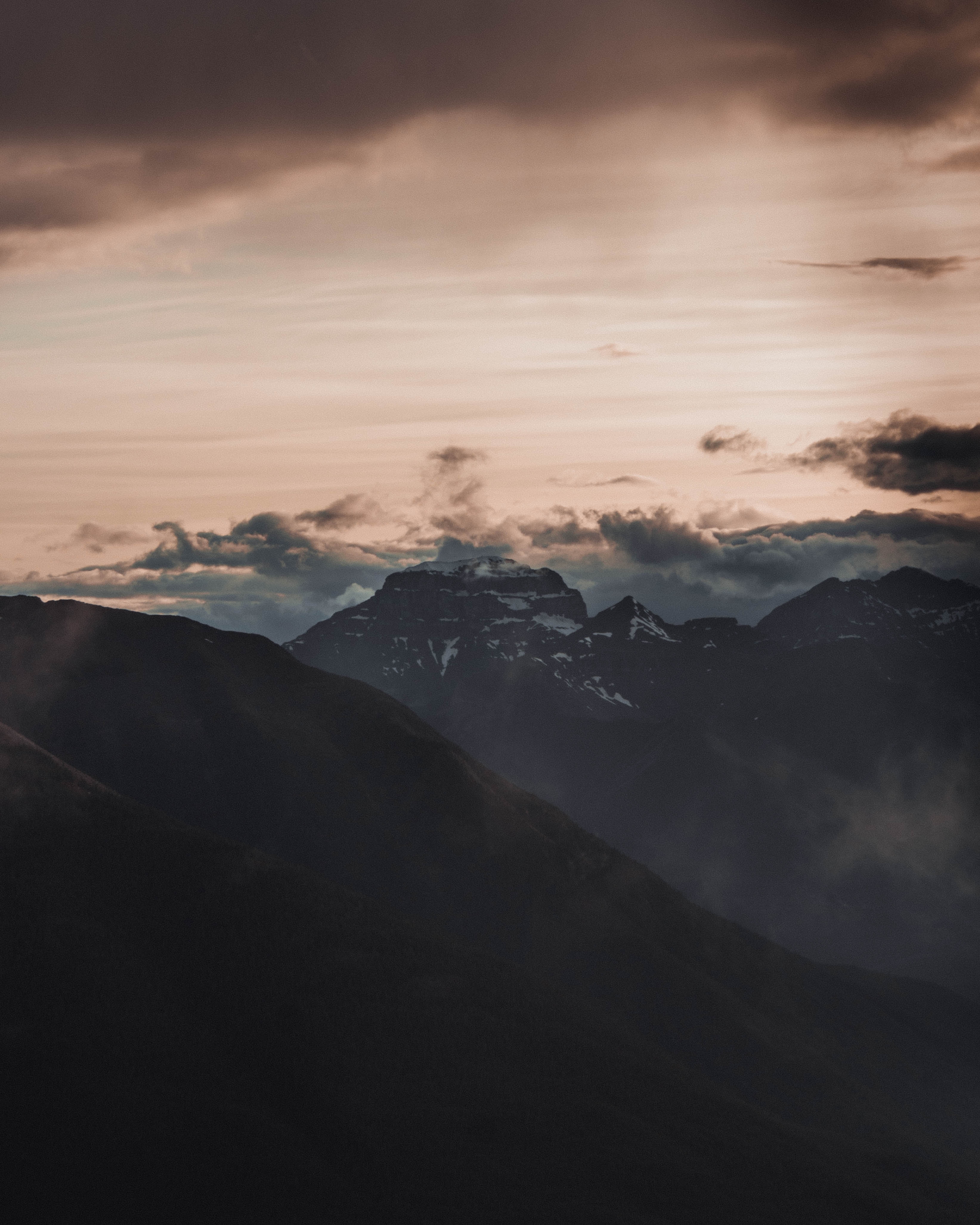 Download mobile wallpaper Vertex, Tops, Fog, Twilight, Clouds, Dusk, Mountains, Nature for free.