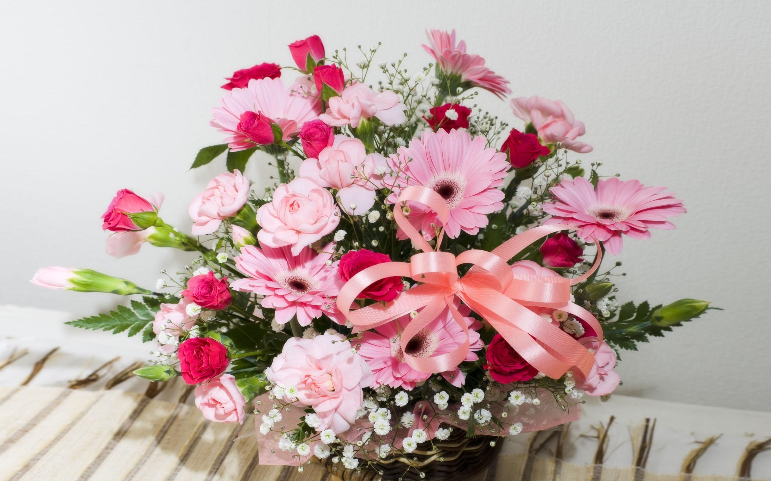 Laden Sie das Gerbera, Blume, Rose, Menschengemacht-Bild kostenlos auf Ihren PC-Desktop herunter