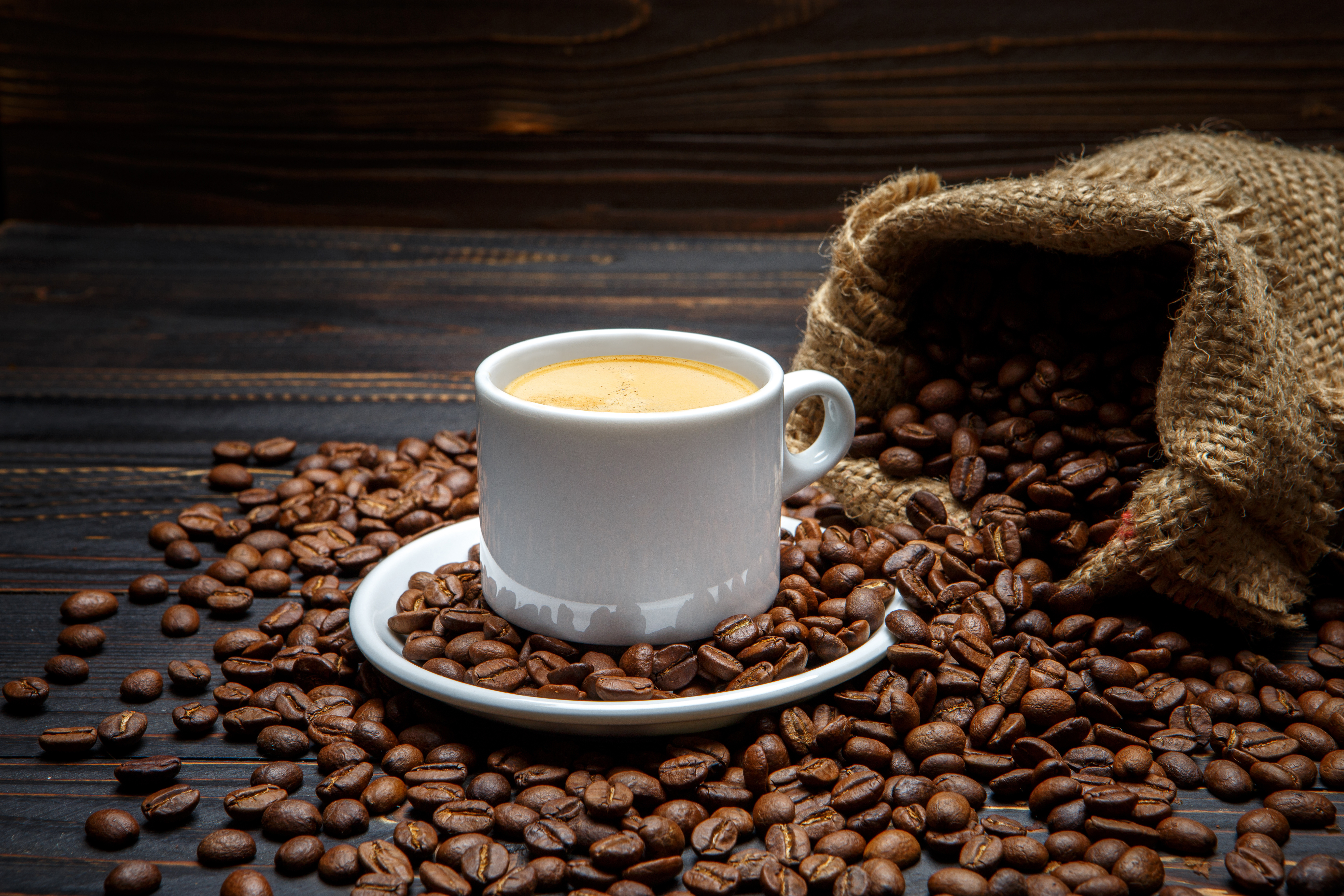 Laden Sie das Tasse, Kaffeebohnen, Nahrungsmittel, Stillleben, Kaffee-Bild kostenlos auf Ihren PC-Desktop herunter
