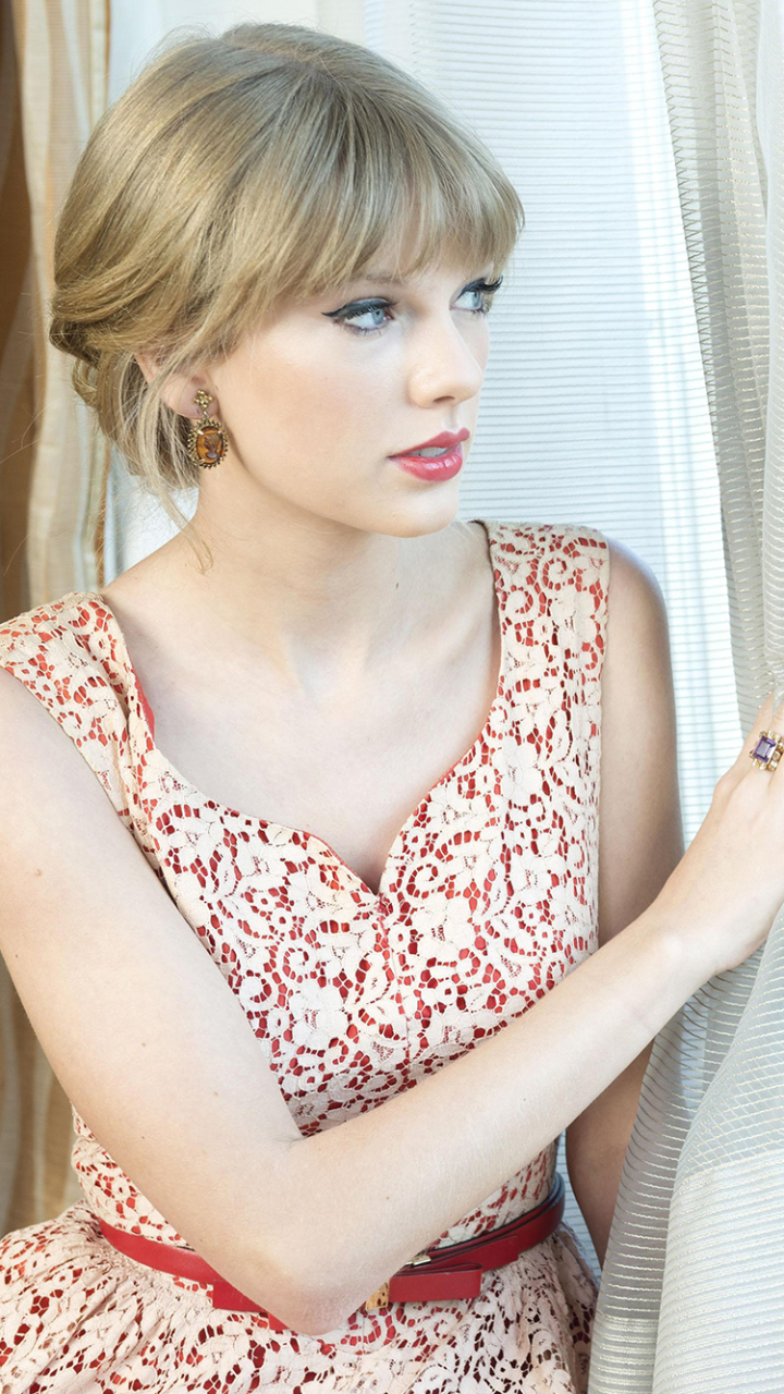 Download mobile wallpaper Music, Singer, Blonde, Dress, Blue Eyes, American, Taylor Swift for free.